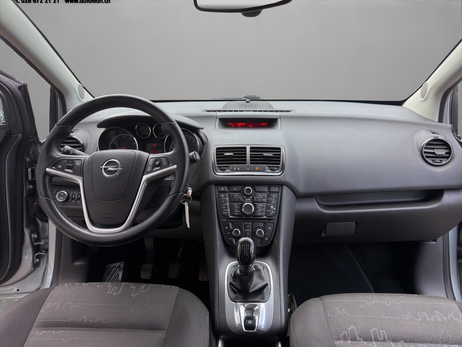 OPEL Meriva 1.4 Turbo Enjoy-image-13