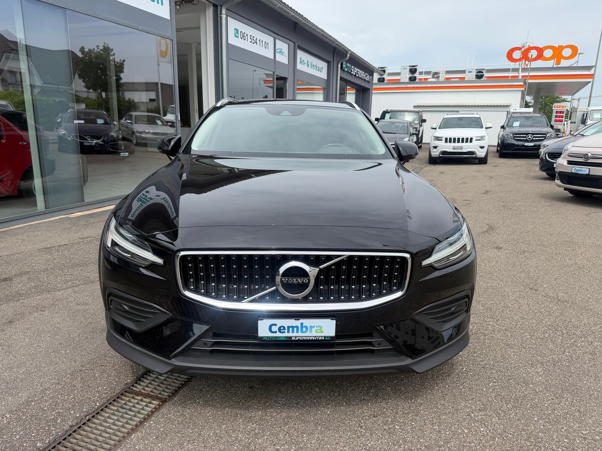VOLVO V60 Cross Country D4 AWD Geartronic-image-8