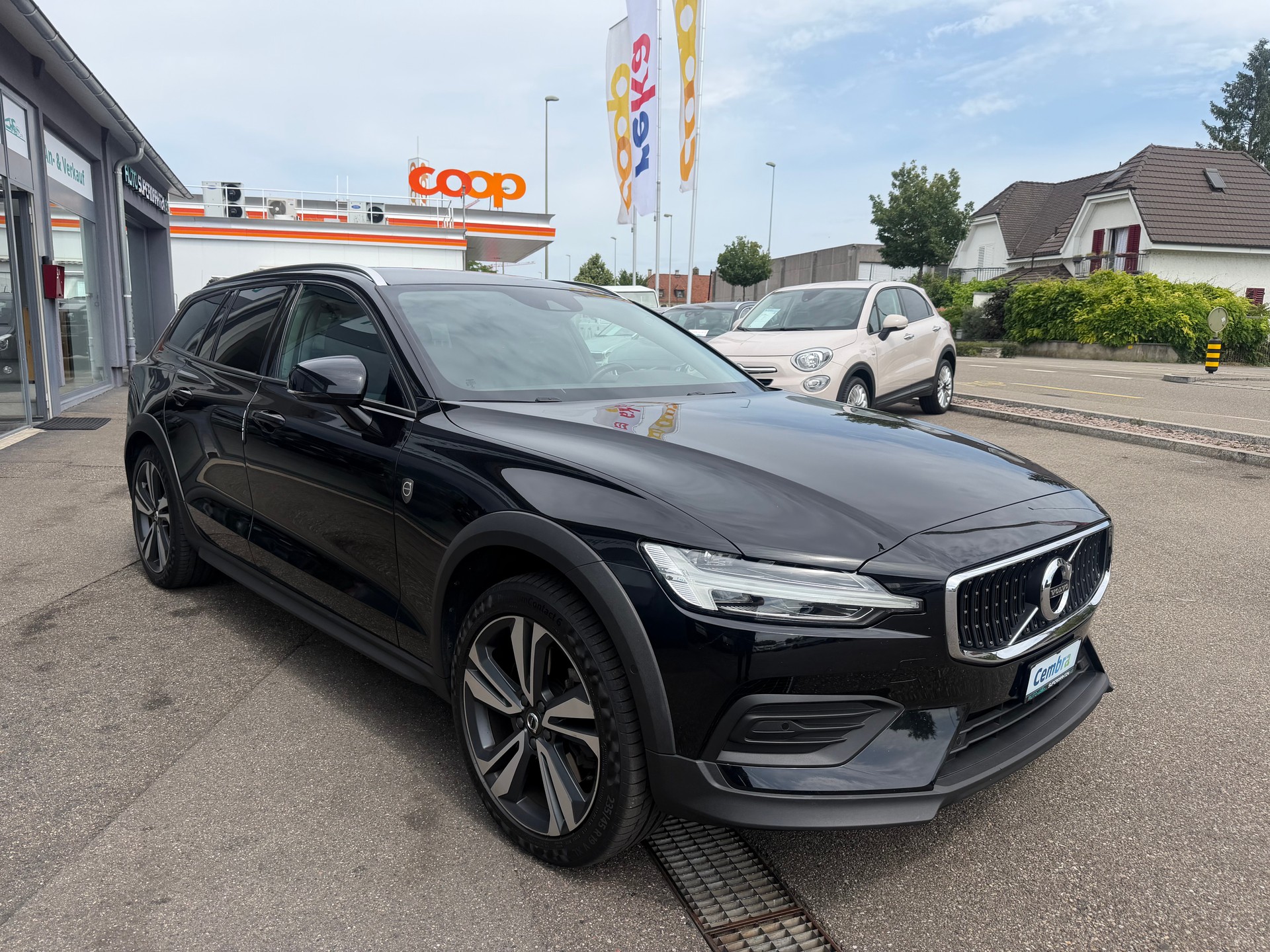 VOLVO V60 Cross Country D4 AWD Geartronic-image-7