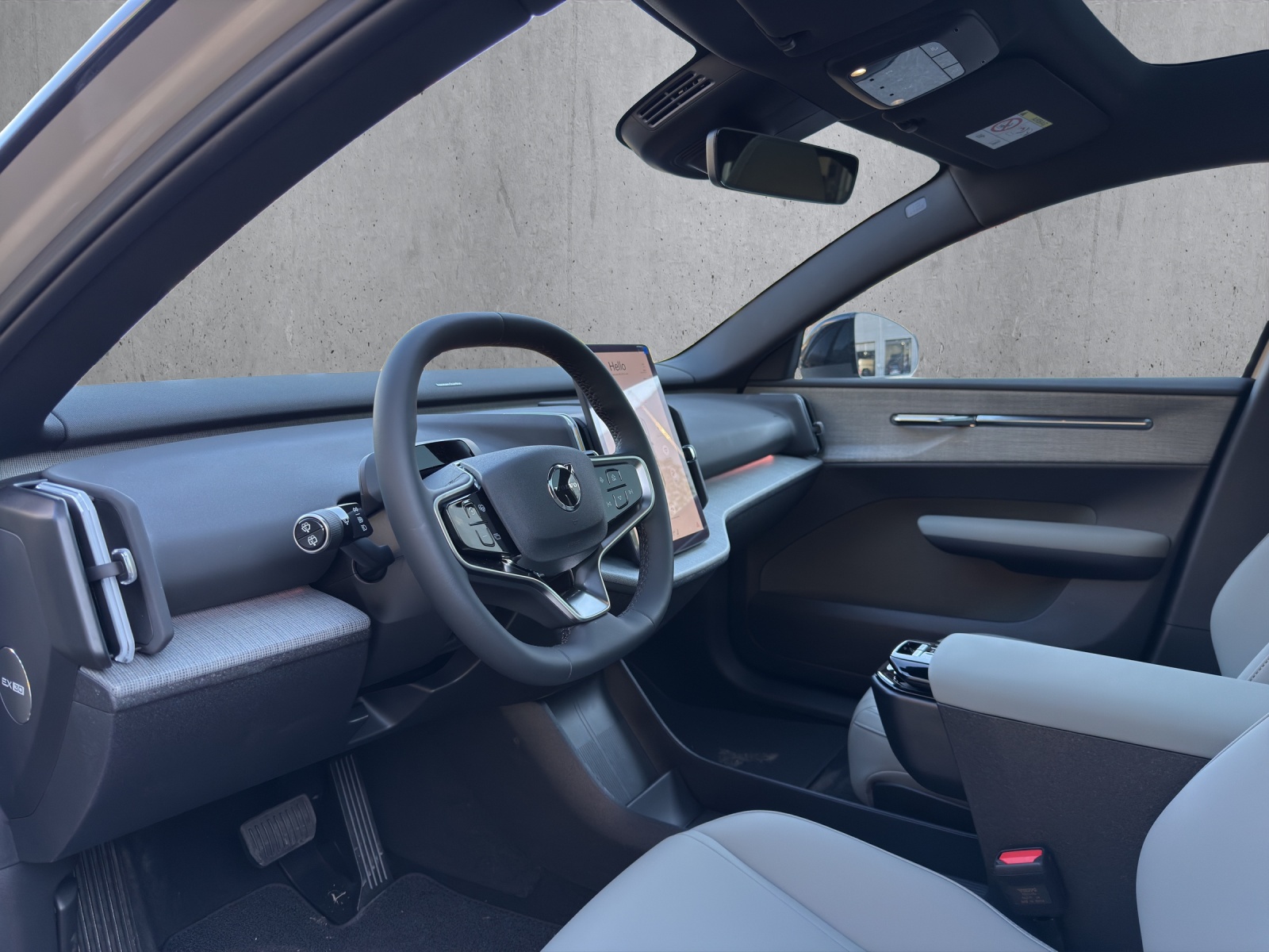 VOLVO EX30 Cross Country P8 69 kWh AWD Ultra-image-8