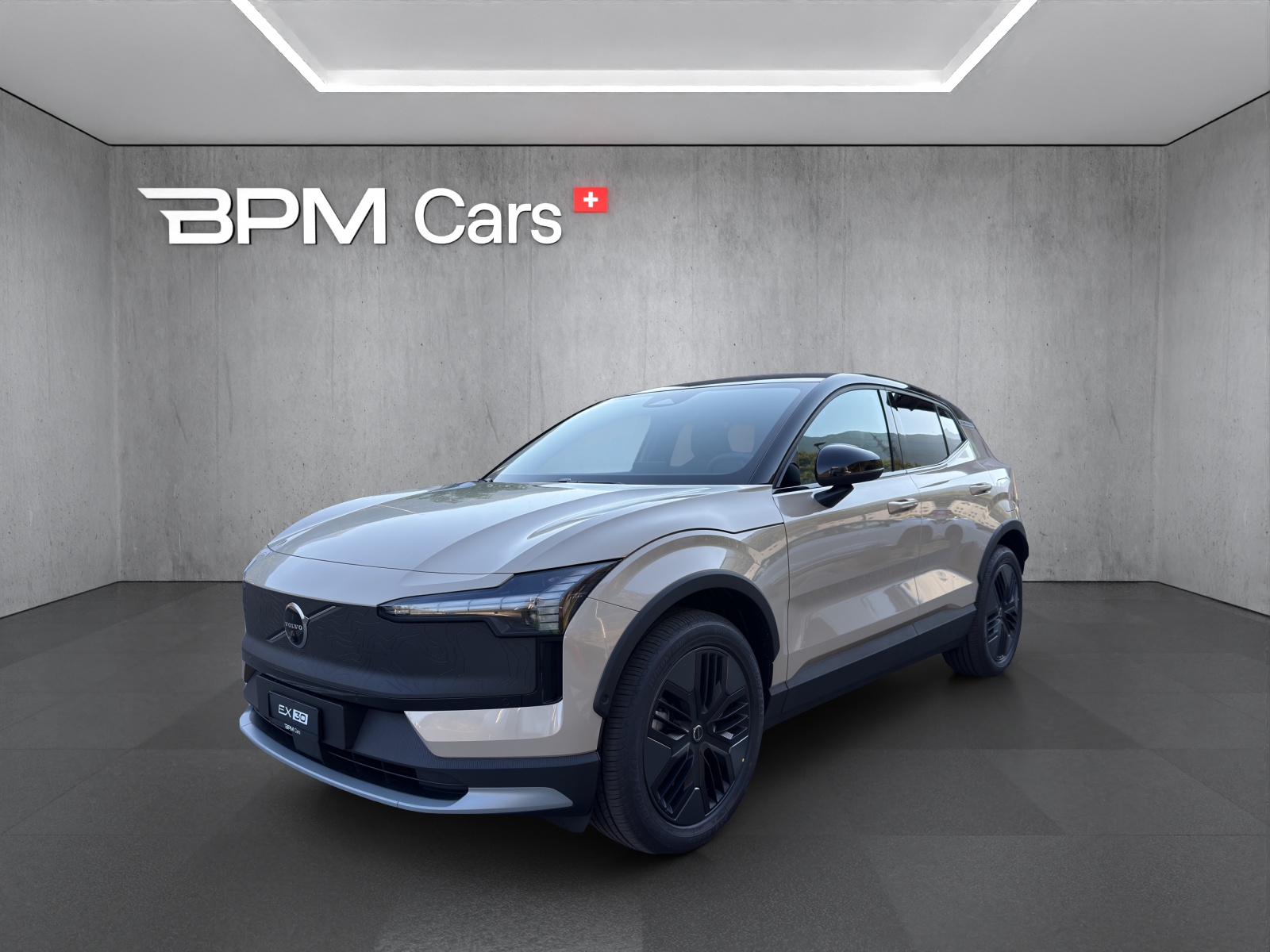 VOLVO EX30 Cross Country P8 69 kWh AWD Ultra-image-0