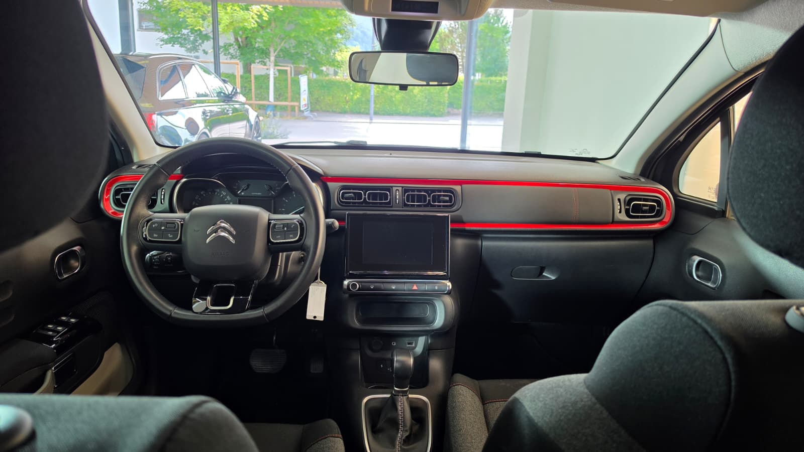 CITROEN C3 1.2i PureTech Shine EAT, Schweizer Fahrzeug, Frisch ab MFK und Frisch ab Service-image-6
