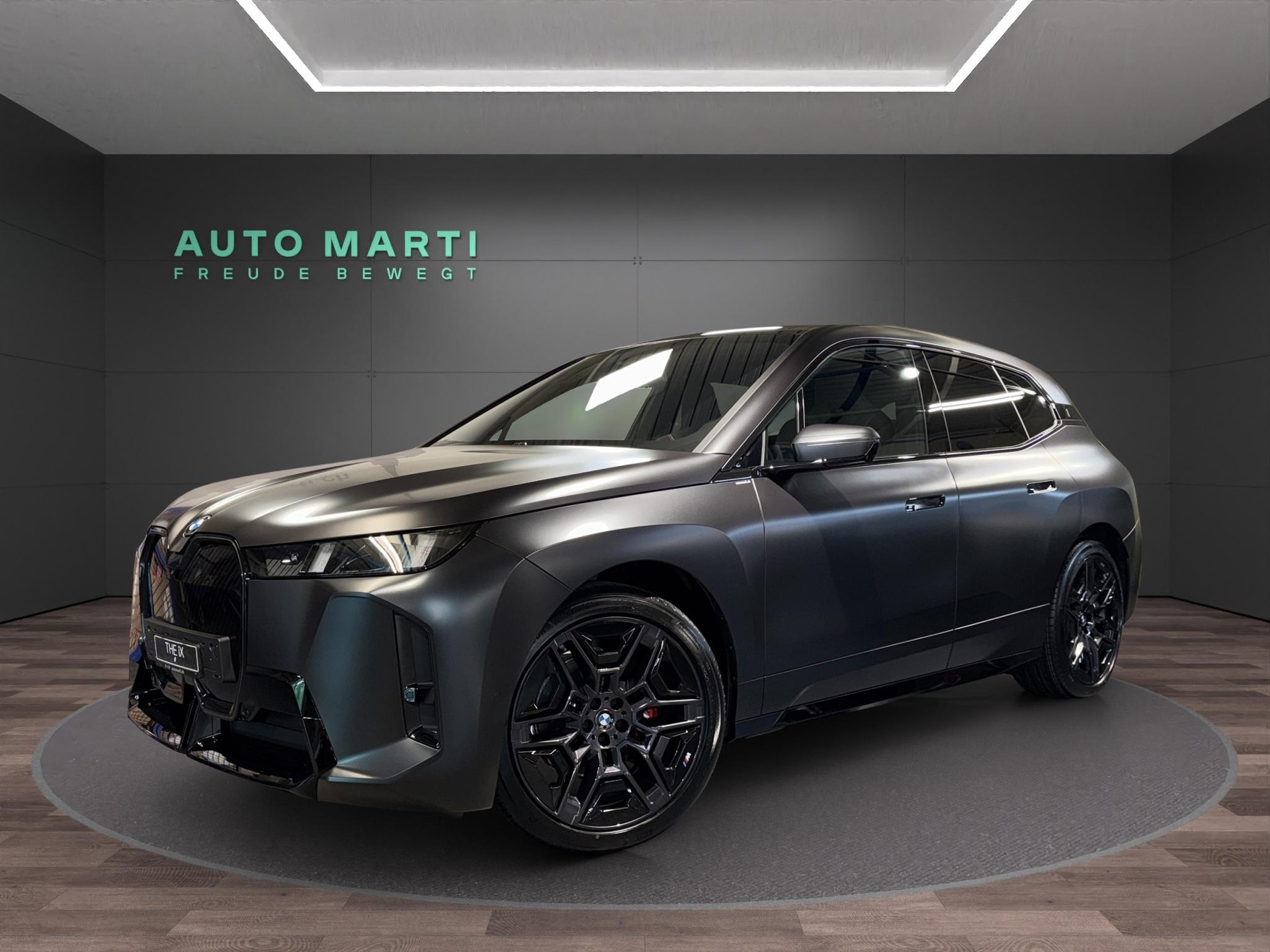 BMW iX xDrive60