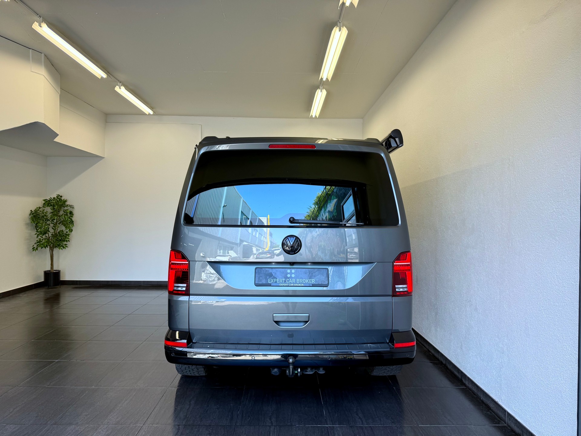 VW T6.1 California 2.0 Bi-TDI Ocean Liberty 4Motion DSG-image-12