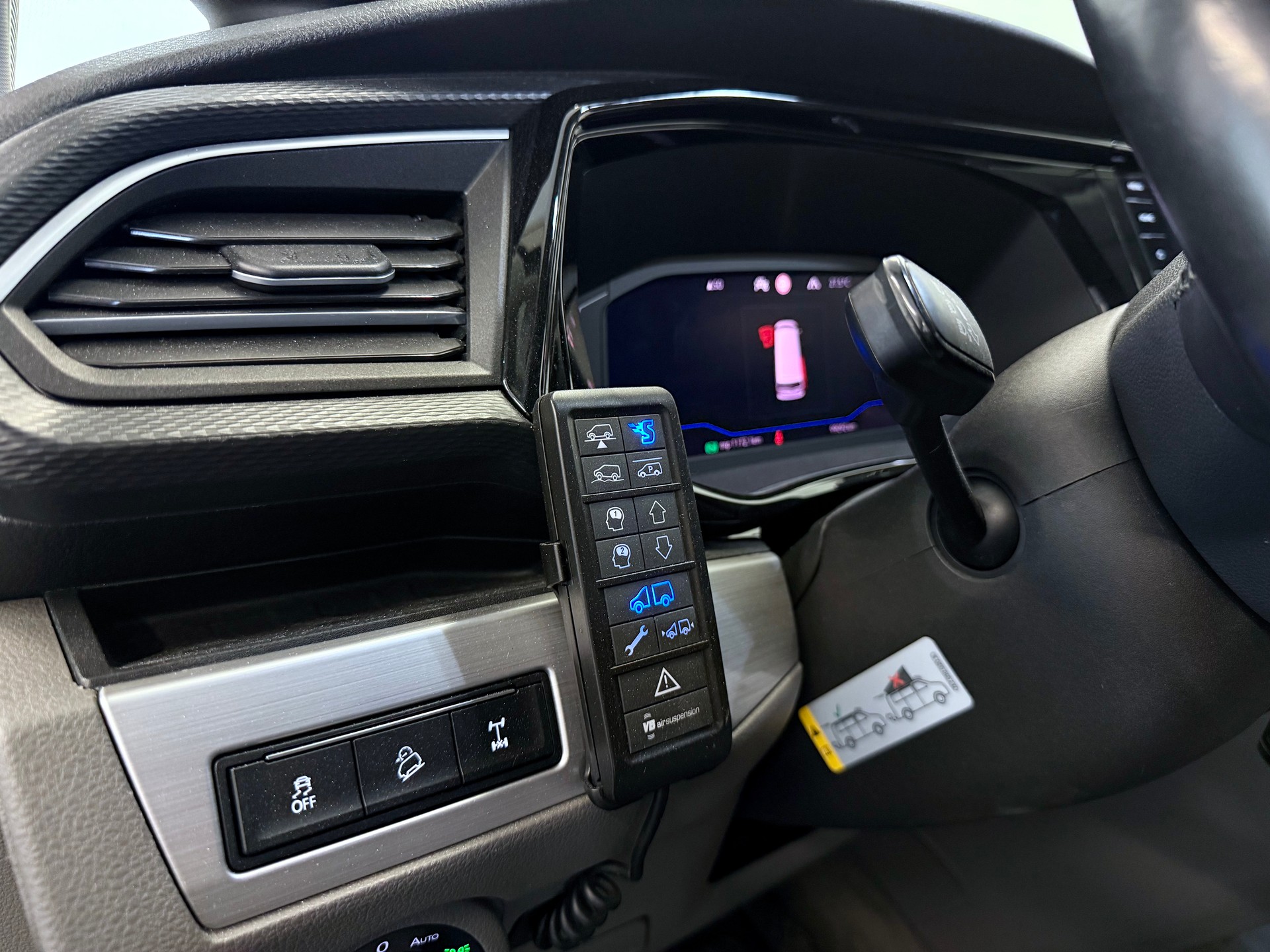 VW T6.1 California 2.0 Bi-TDI Ocean Liberty 4Motion DSG-image-23