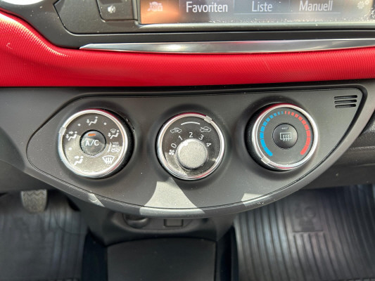 TOYOTA Yaris 1.33 Style-image-9