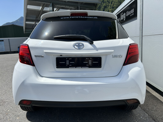 TOYOTA Yaris 1.33 Style-image-4