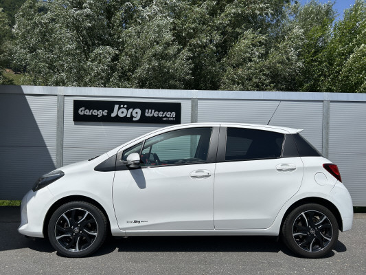 TOYOTA Yaris 1.33 Style-image-2