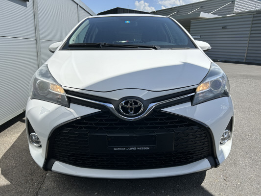 TOYOTA Yaris 1.33 Style-image-1