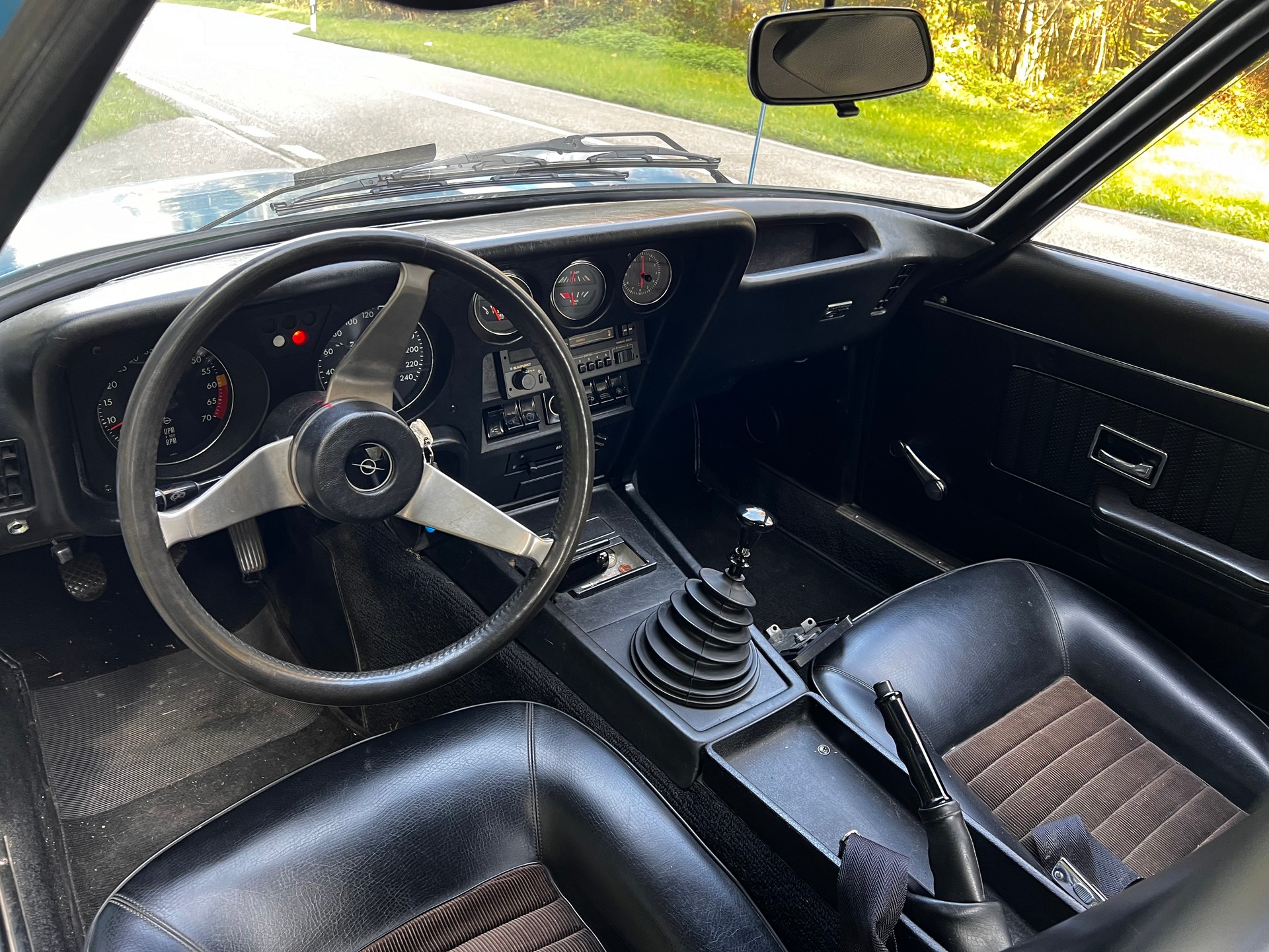 OPEL 1900 AL-image-3