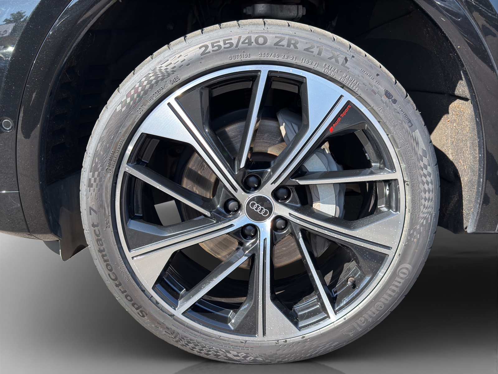 AUDI Q5 50 TFSI e PHEV S line quattro S-tronic-image-14