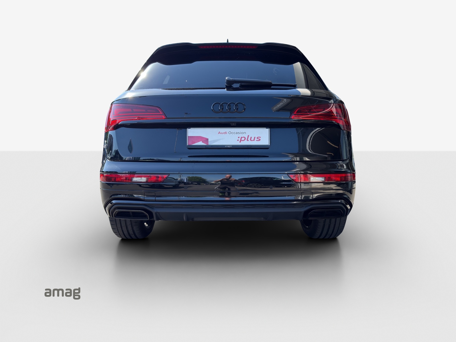 AUDI Q5 50 TFSI e PHEV S line quattro S-tronic-image-4