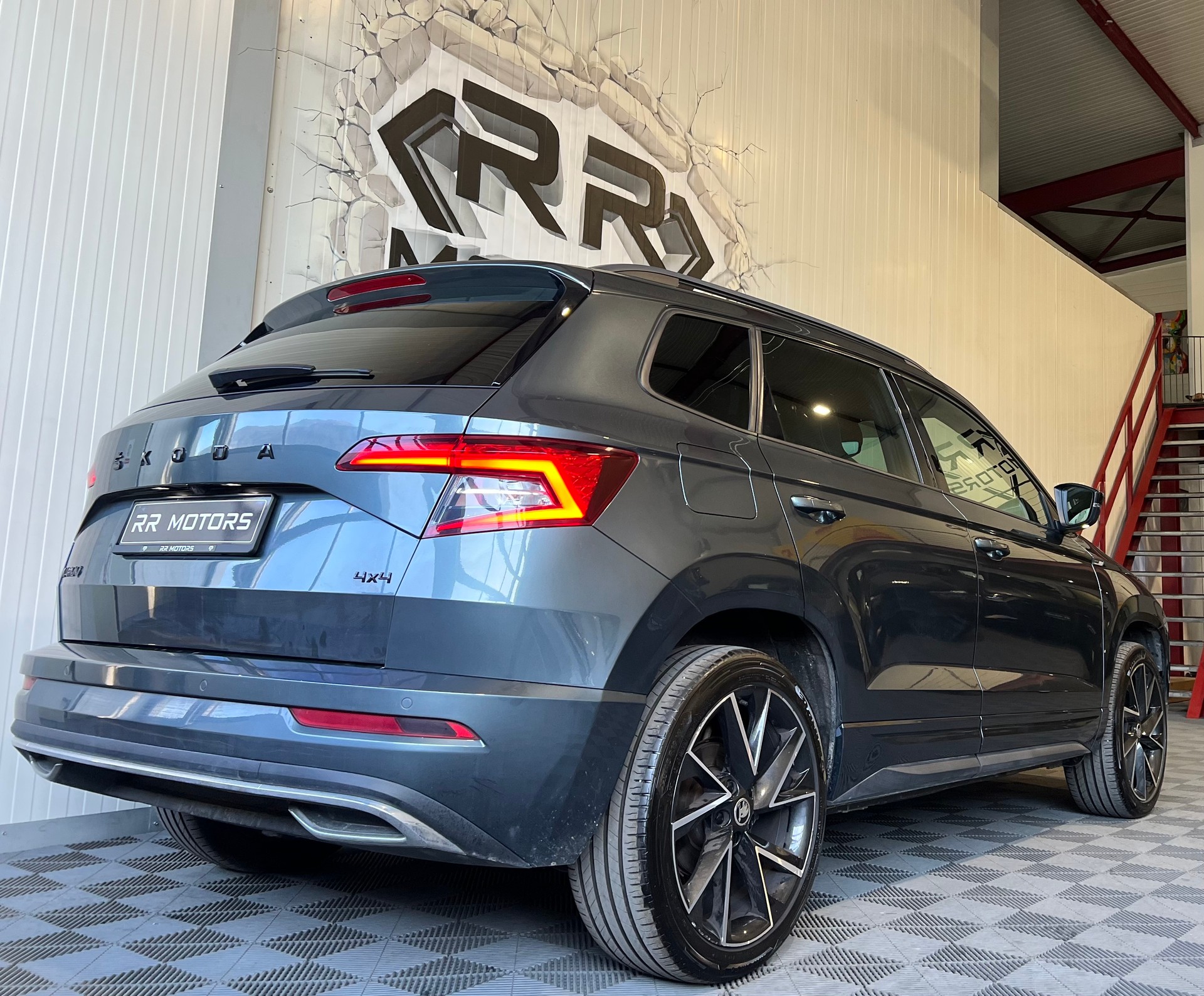 SKODA Karoq 2.0 TSI SportLine 4x4 DSG-image-3