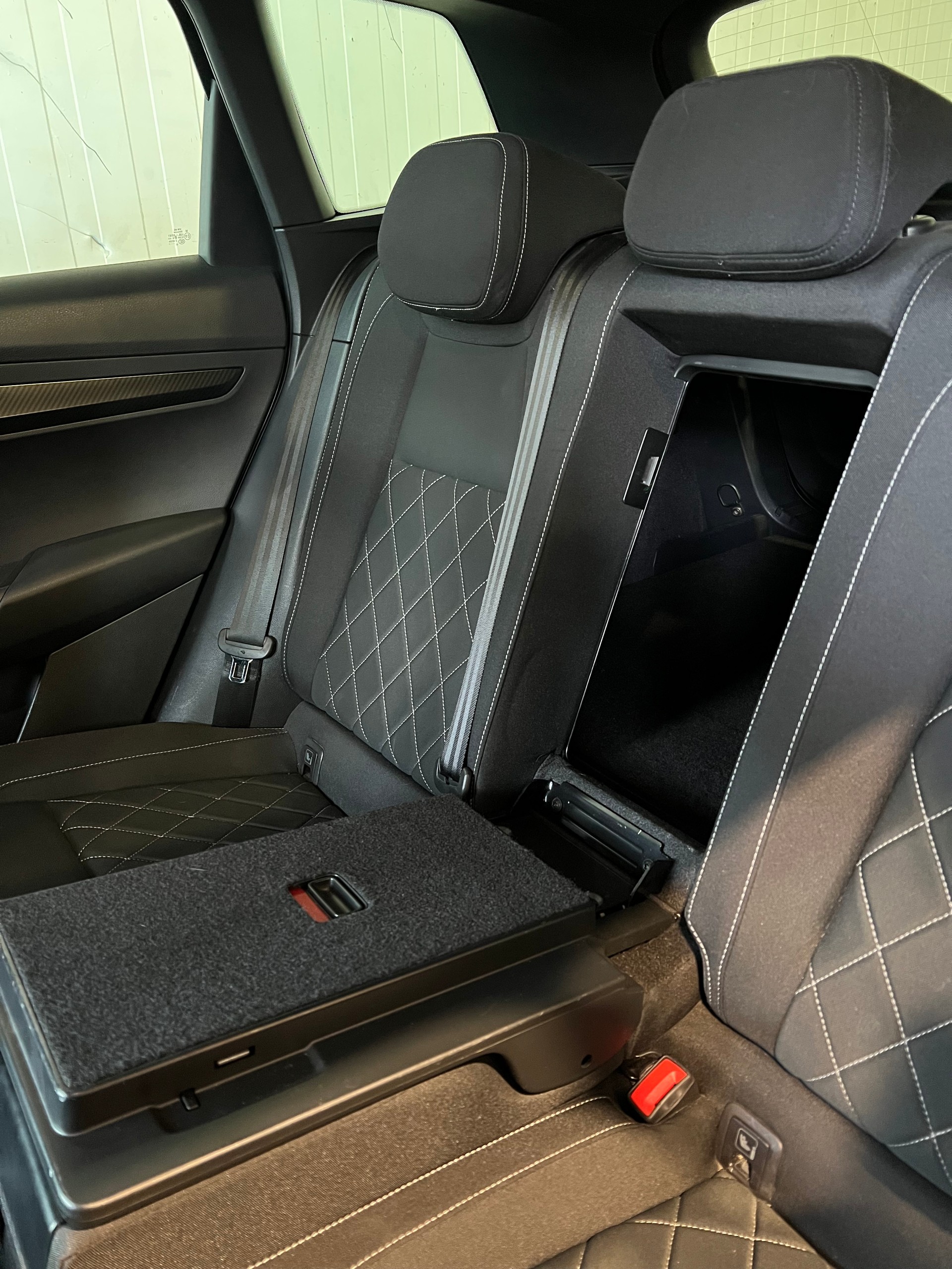 SKODA Karoq 2.0 TSI SportLine 4x4 DSG-image-15