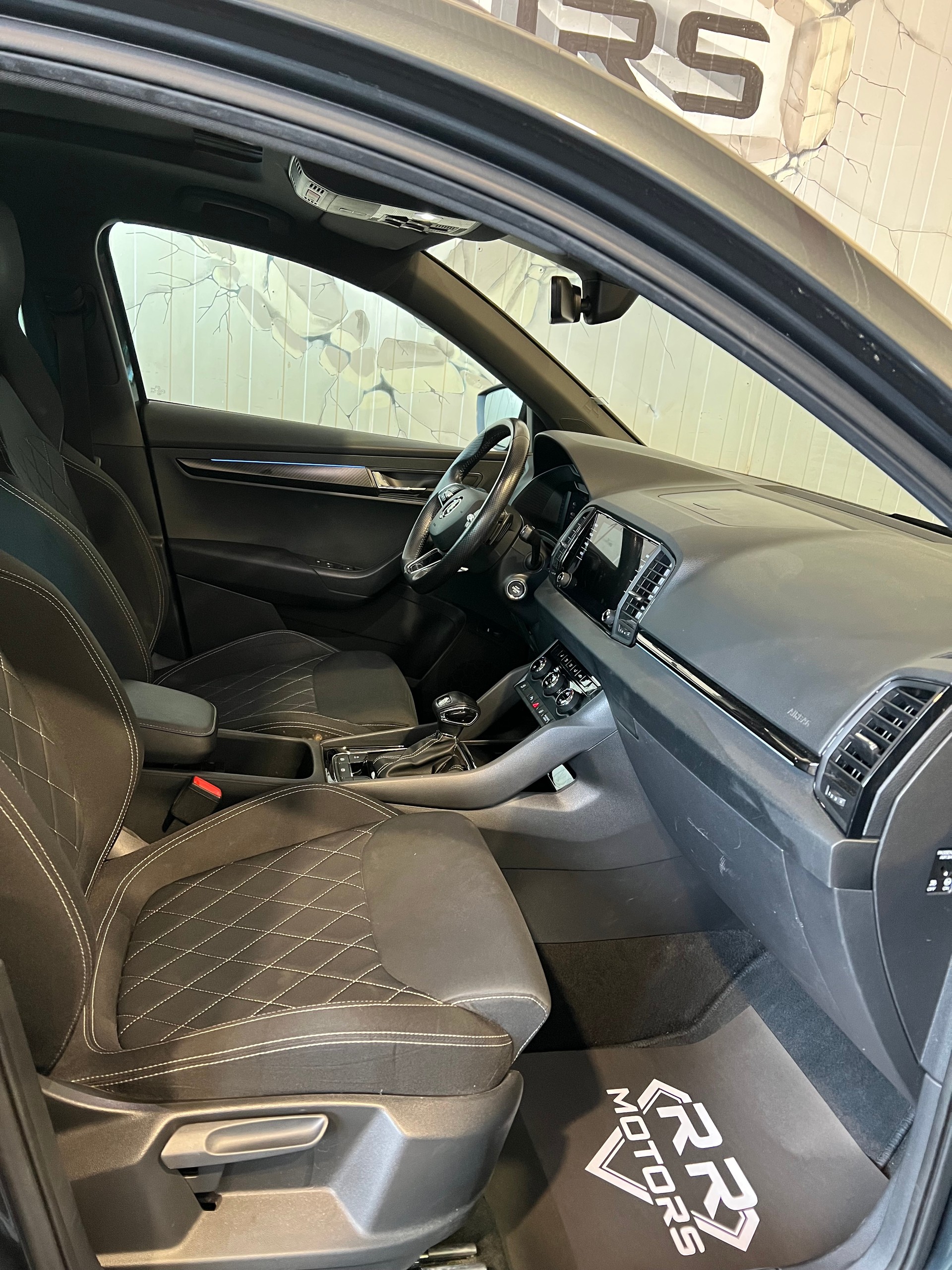 SKODA Karoq 2.0 TSI SportLine 4x4 DSG-image-7