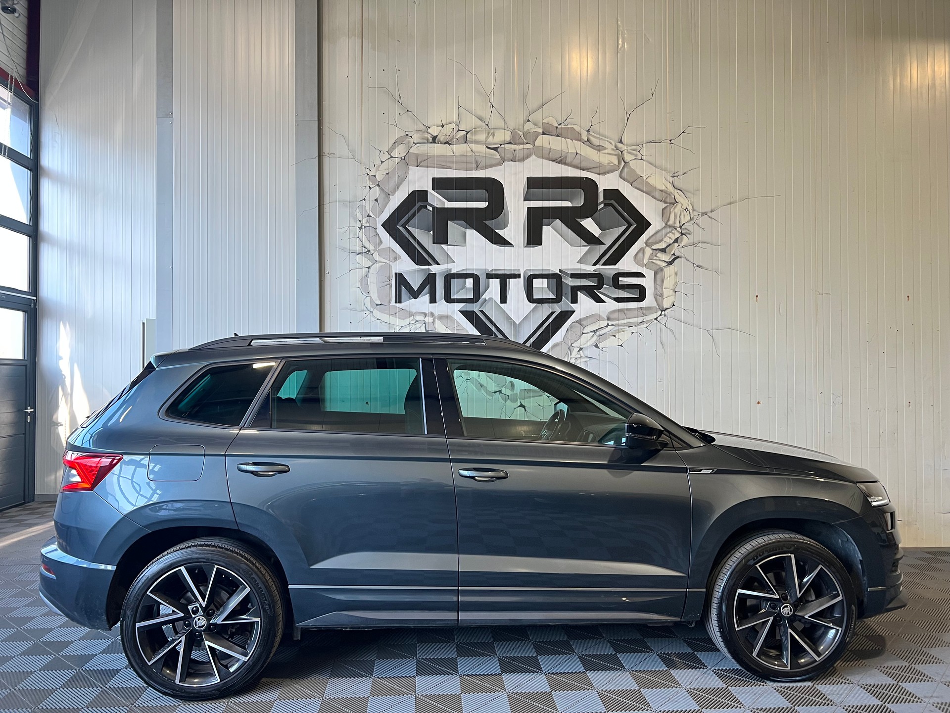 SKODA Karoq 2.0 TSI SportLine 4x4 DSG-image-5
