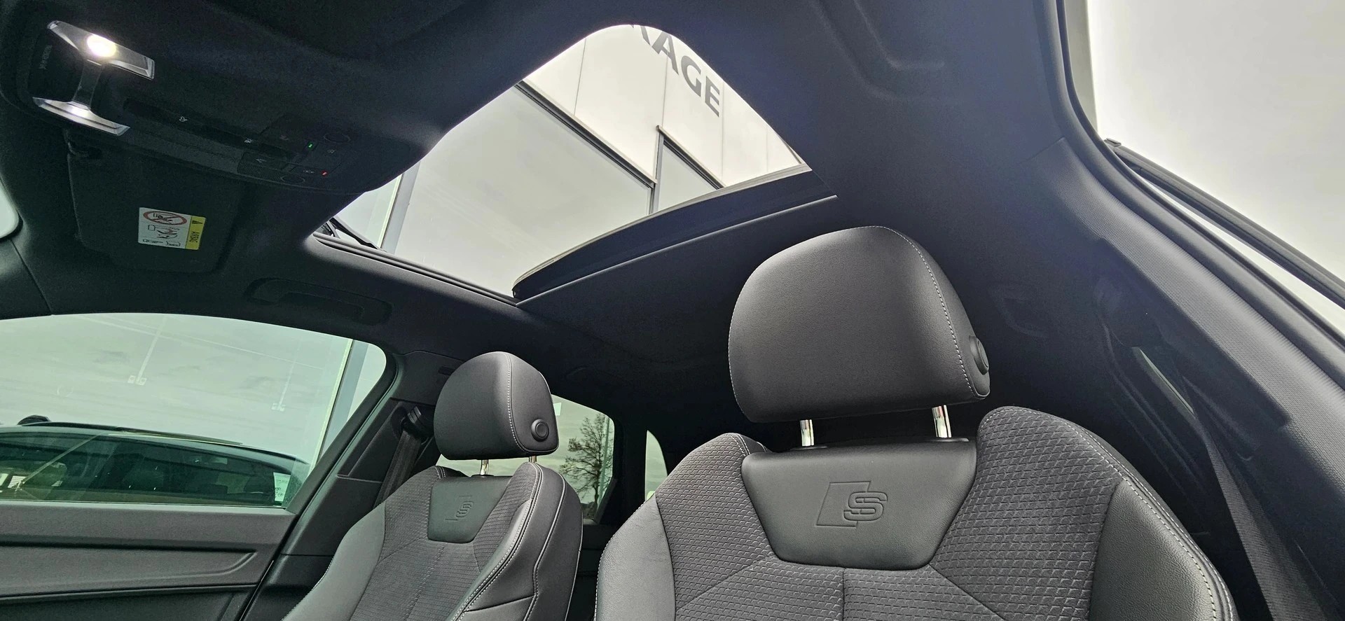 AUDI Q3 Sportback 35 TFSI S line Attraction S-tronic-image-14