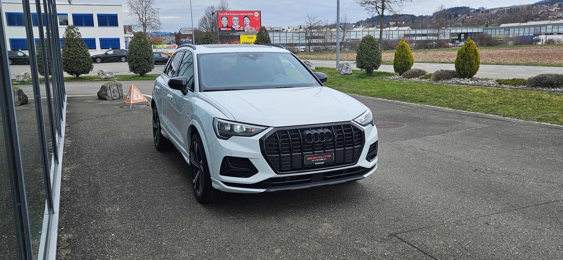 AUDI Q3 Sportback 35 TFSI S line Attraction S-tronic-image-3
