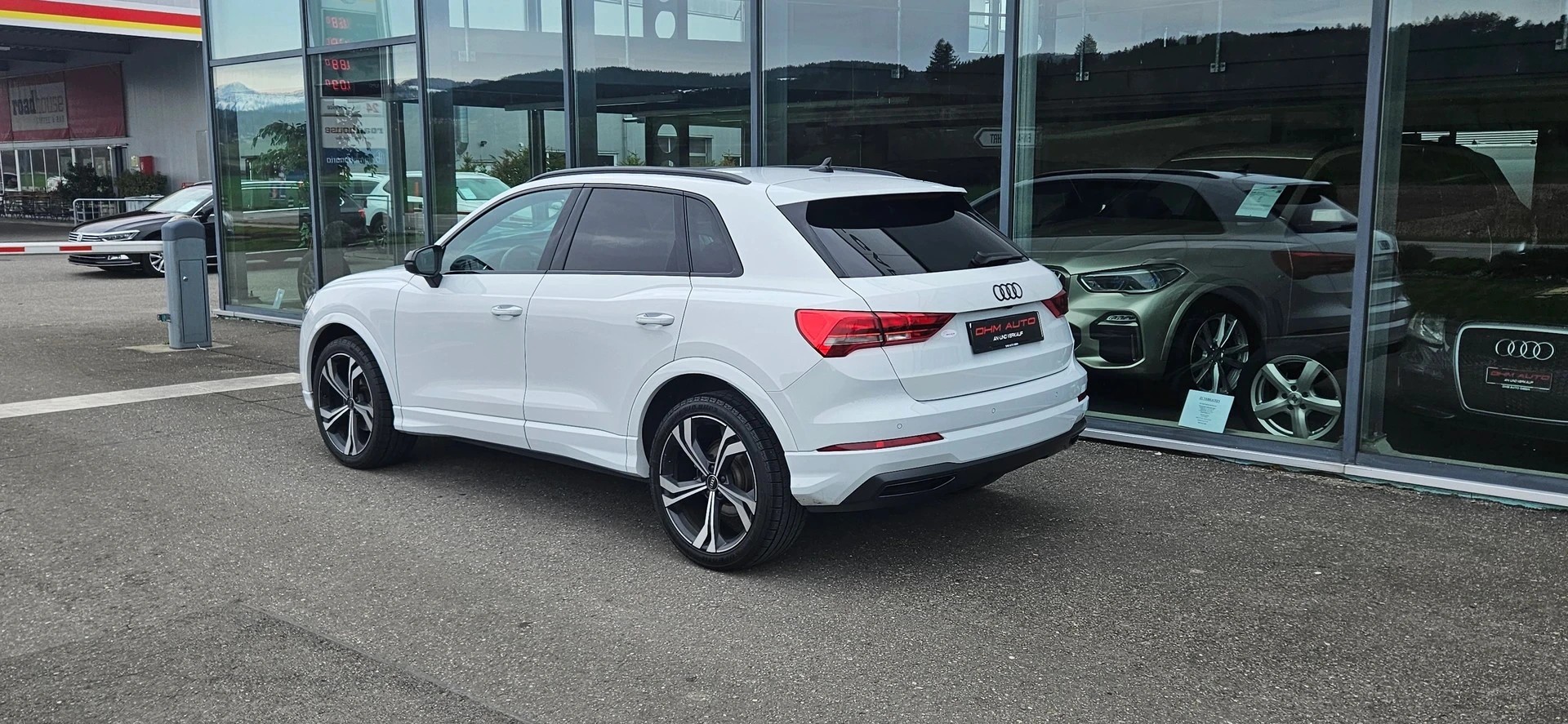 AUDI Q3 Sportback 35 TFSI S line Attraction S-tronic-image-4