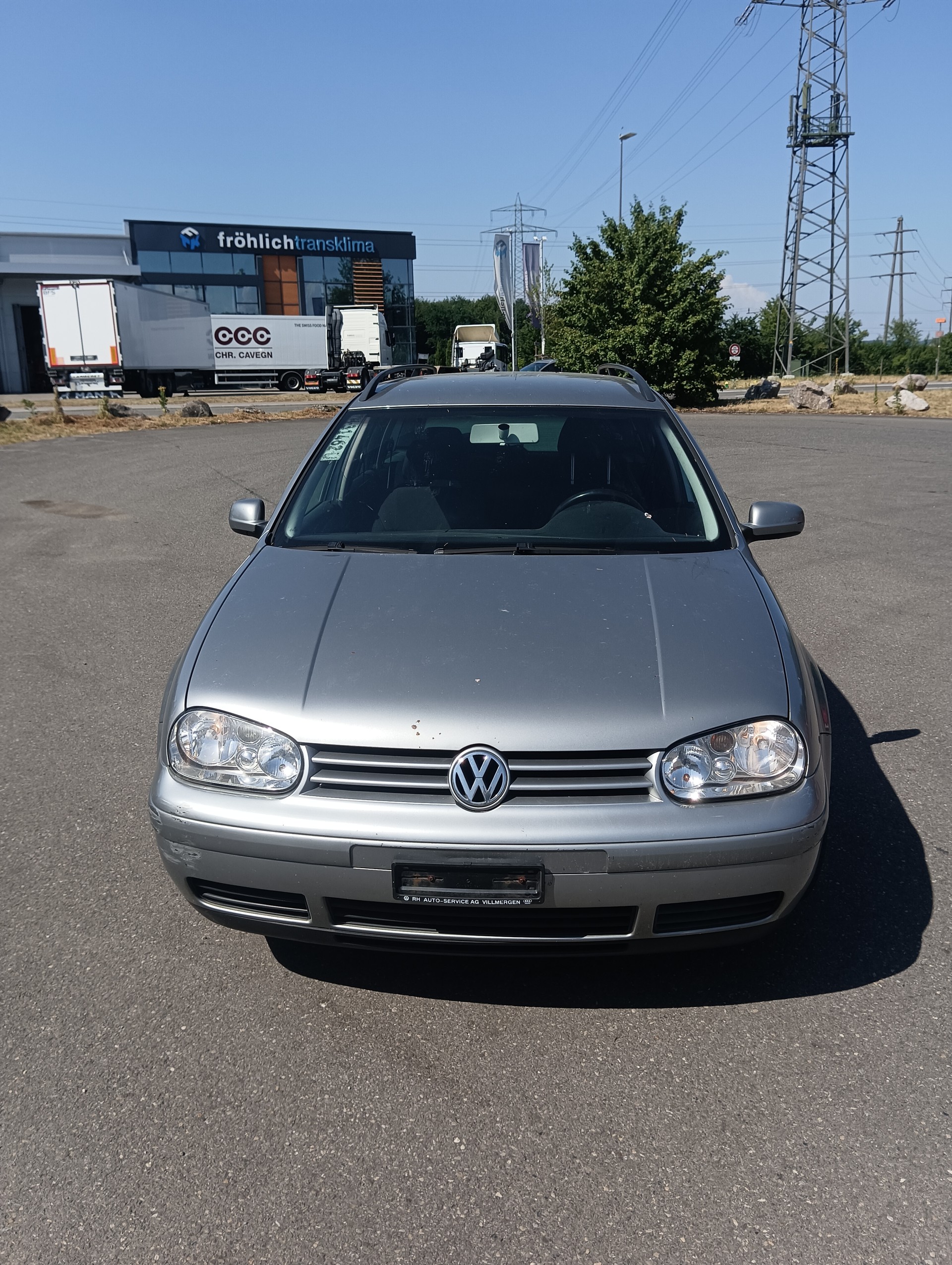 VW GOLF-image-0