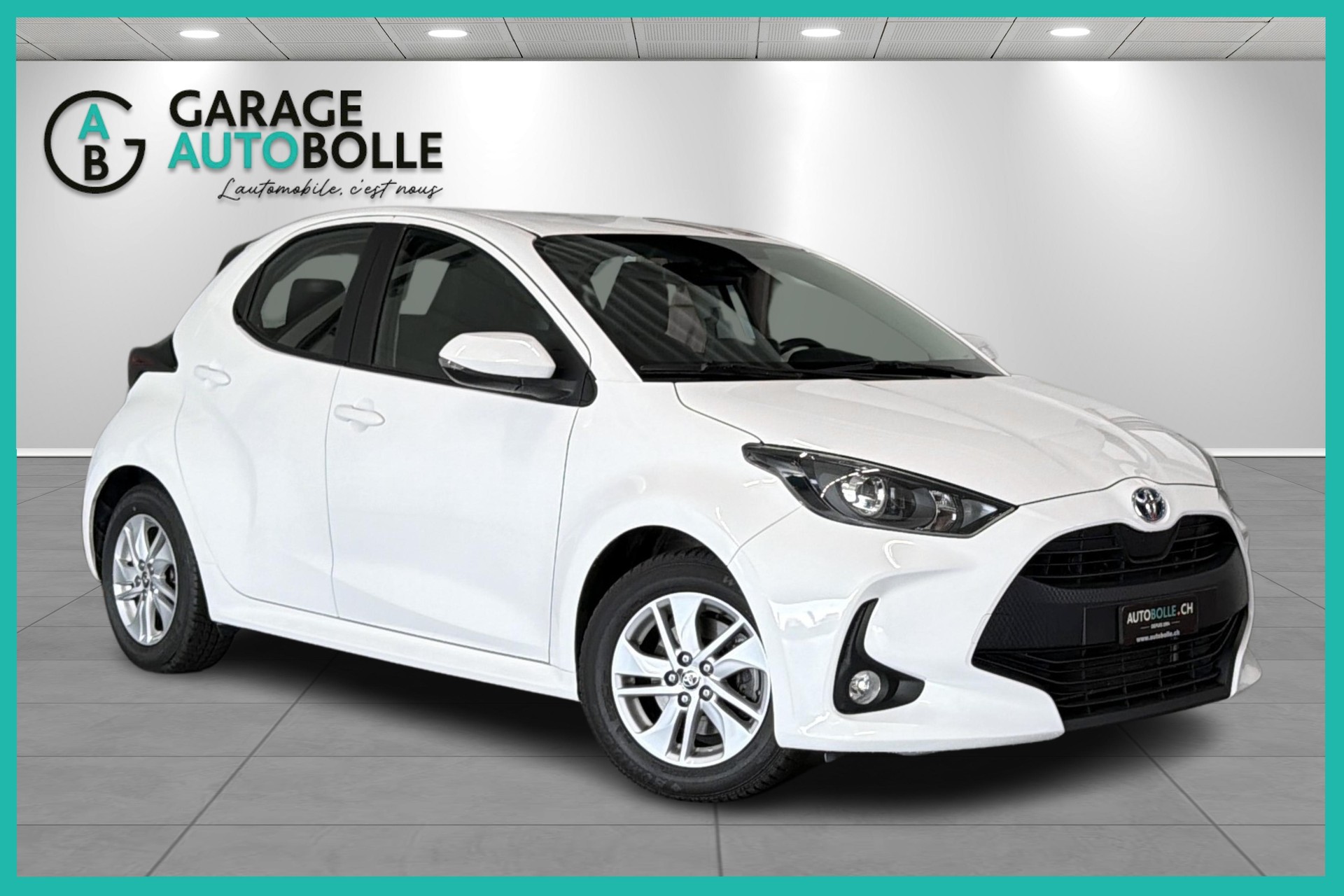 TOYOTA Yaris 1.5 Comfort e-CVT