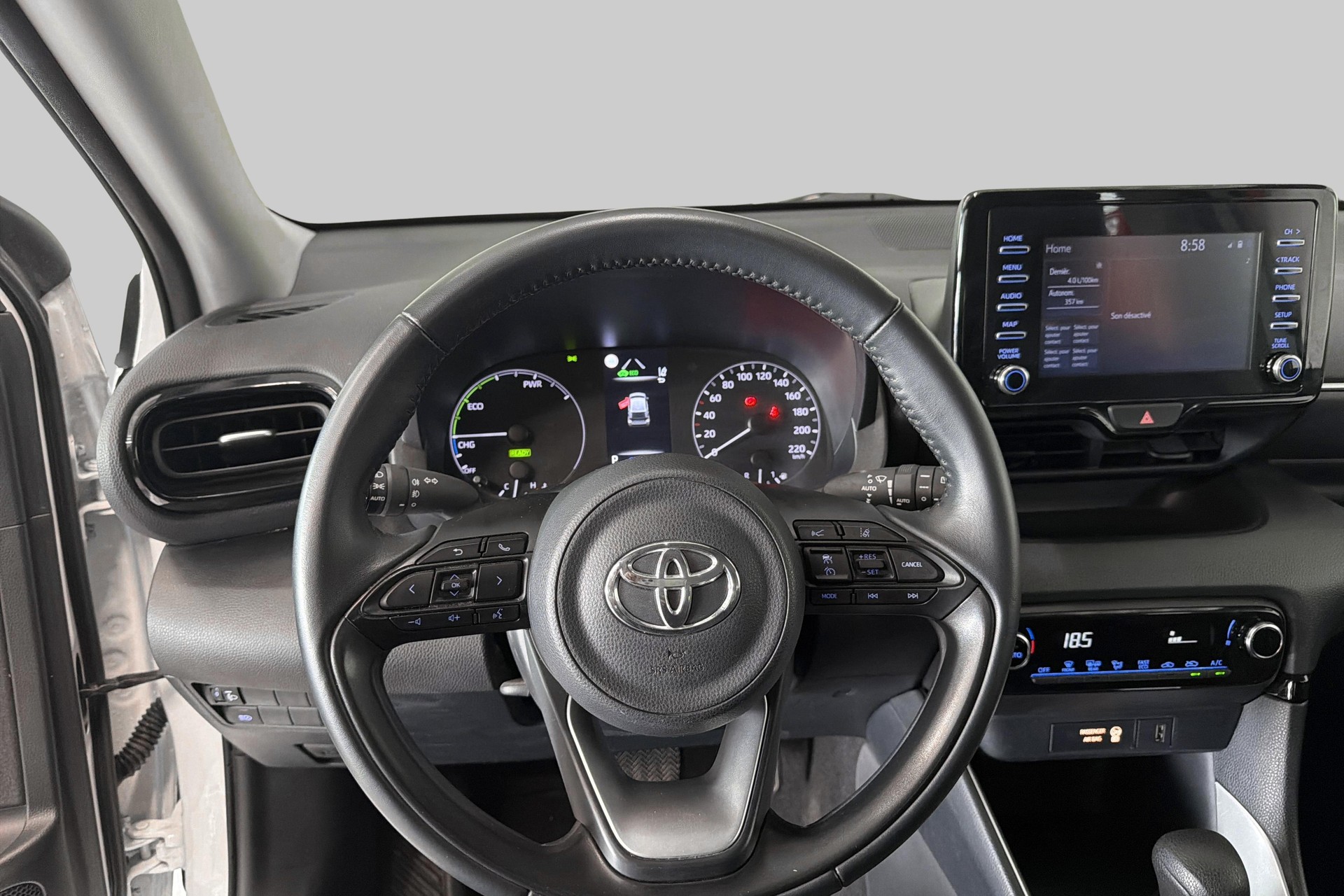 TOYOTA Yaris 1.5 Comfort e-CVT-image-9