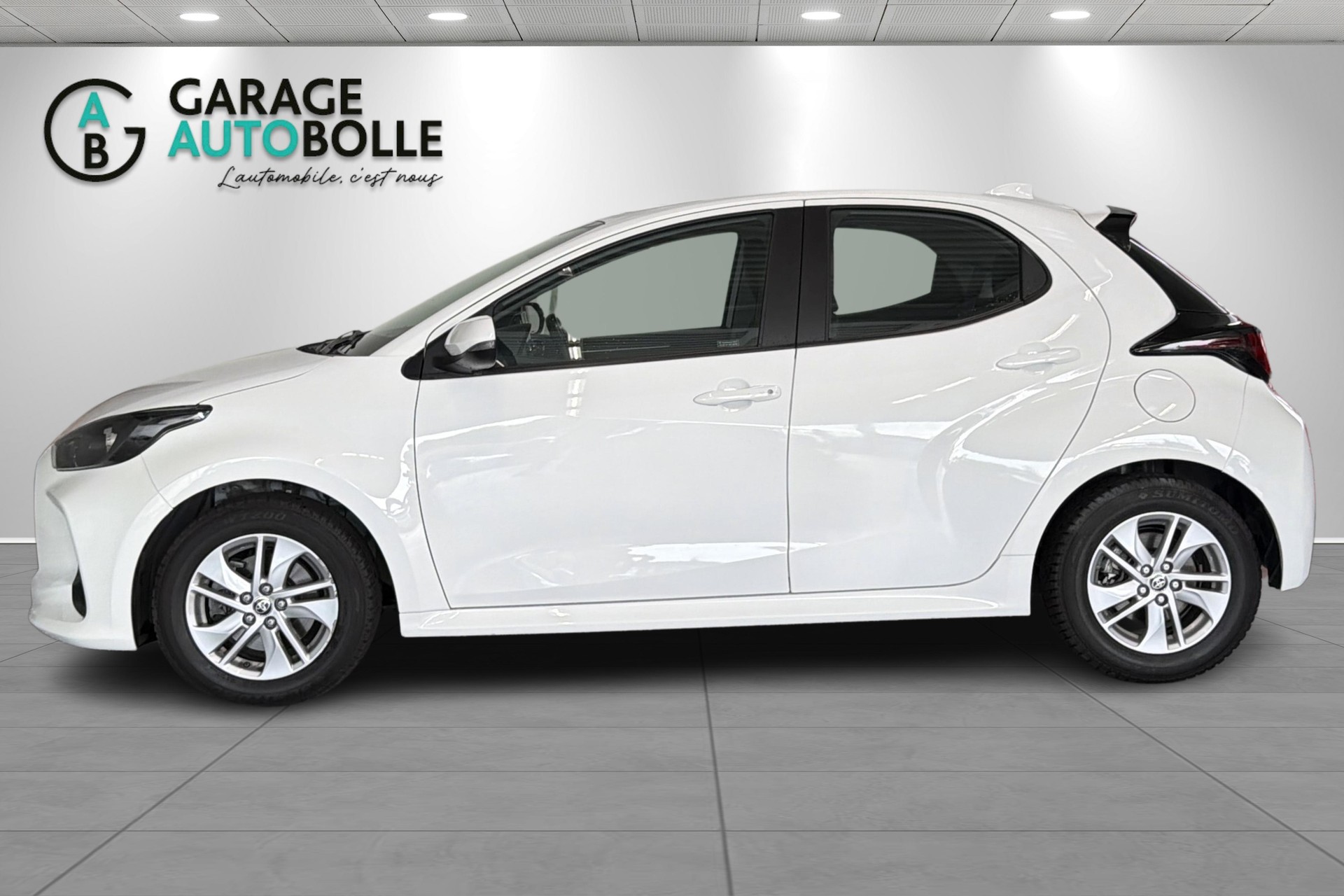 TOYOTA Yaris 1.5 Comfort e-CVT-image-6