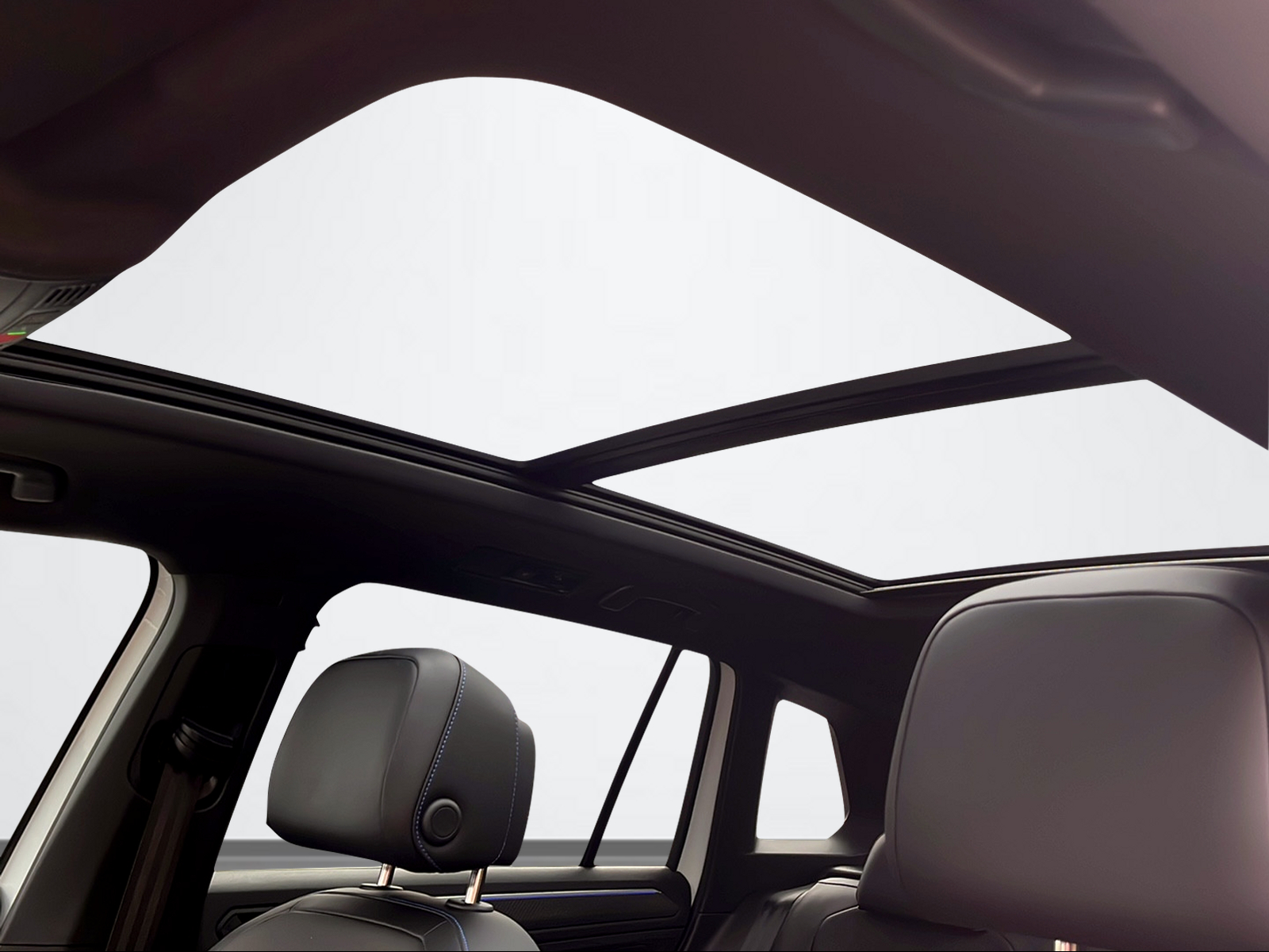 VW Tiguan 2.0 TSI R DSG-image-13