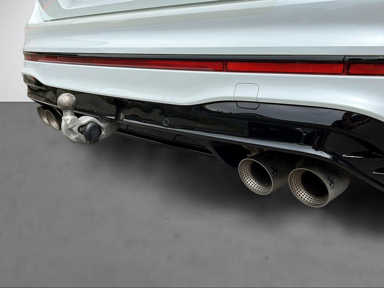 VW Tiguan 2.0 TSI R DSG-image-11