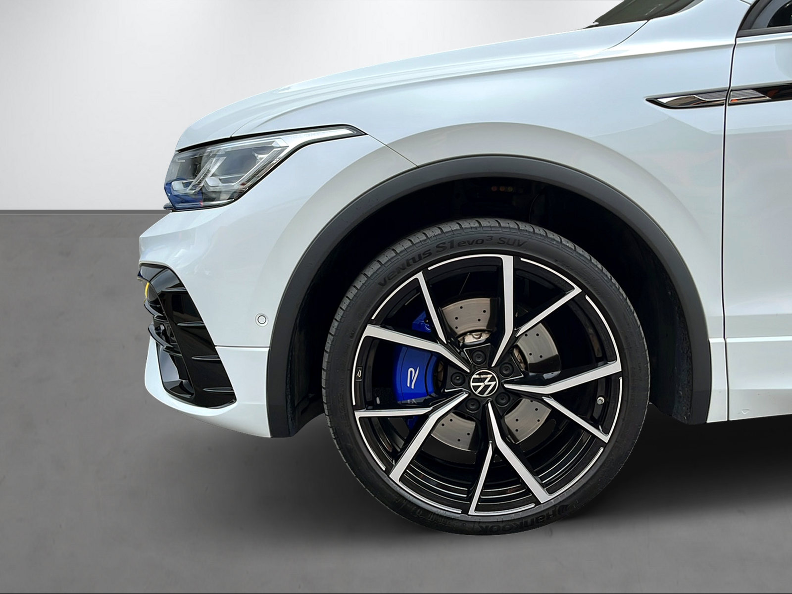 VW Tiguan 2.0 TSI R DSG-image-4