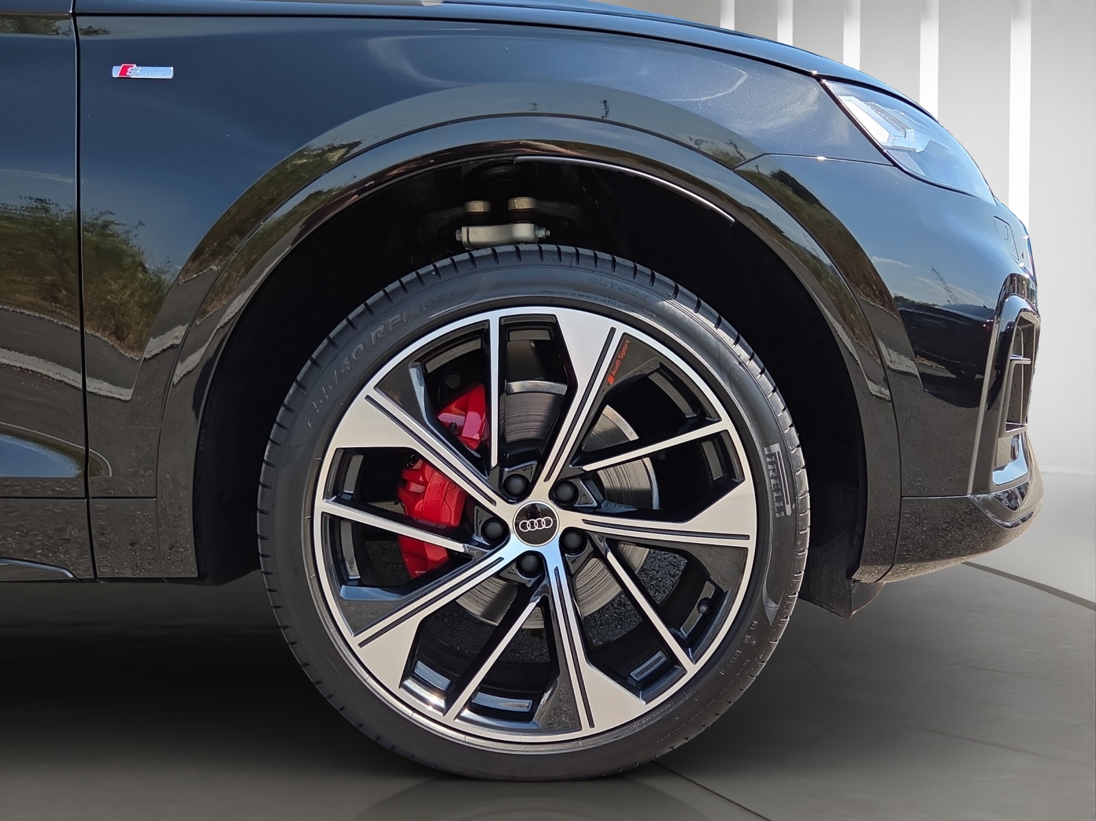 AUDI Q5 40 TDI S-line quattro S-tronic-image-5