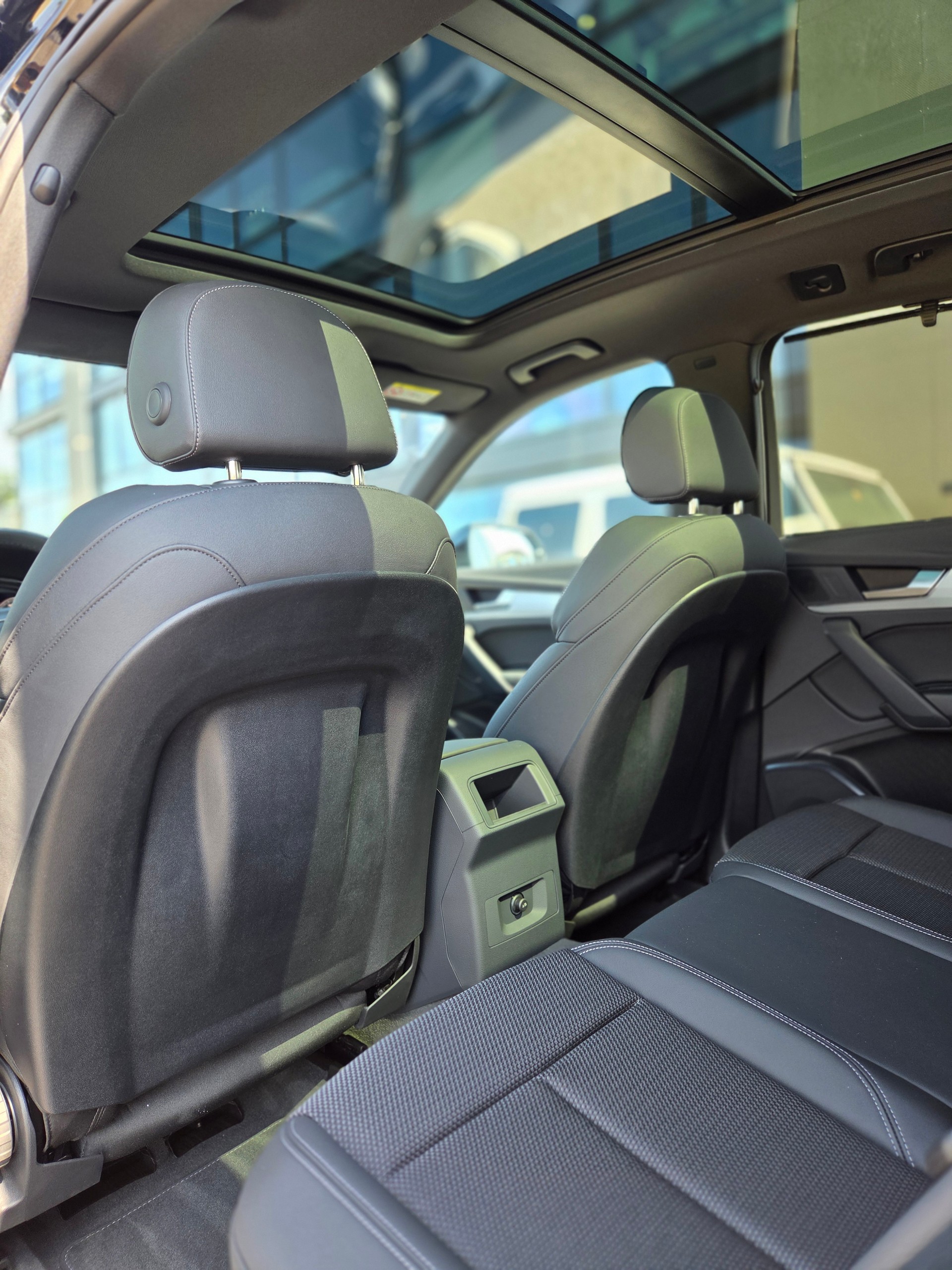 AUDI Q5 40 TDI S-line quattro S-tronic-image-10
