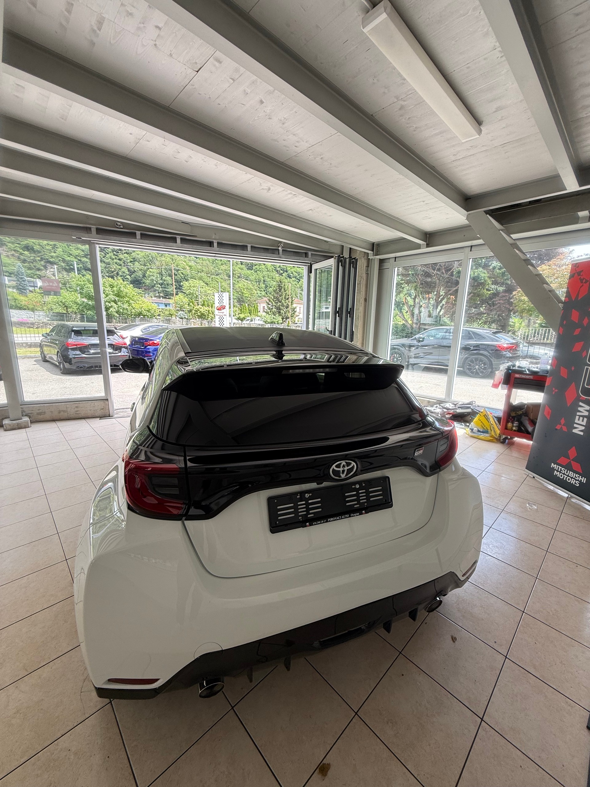 TOYOTA Yaris 1.6 GR Sport-image-4