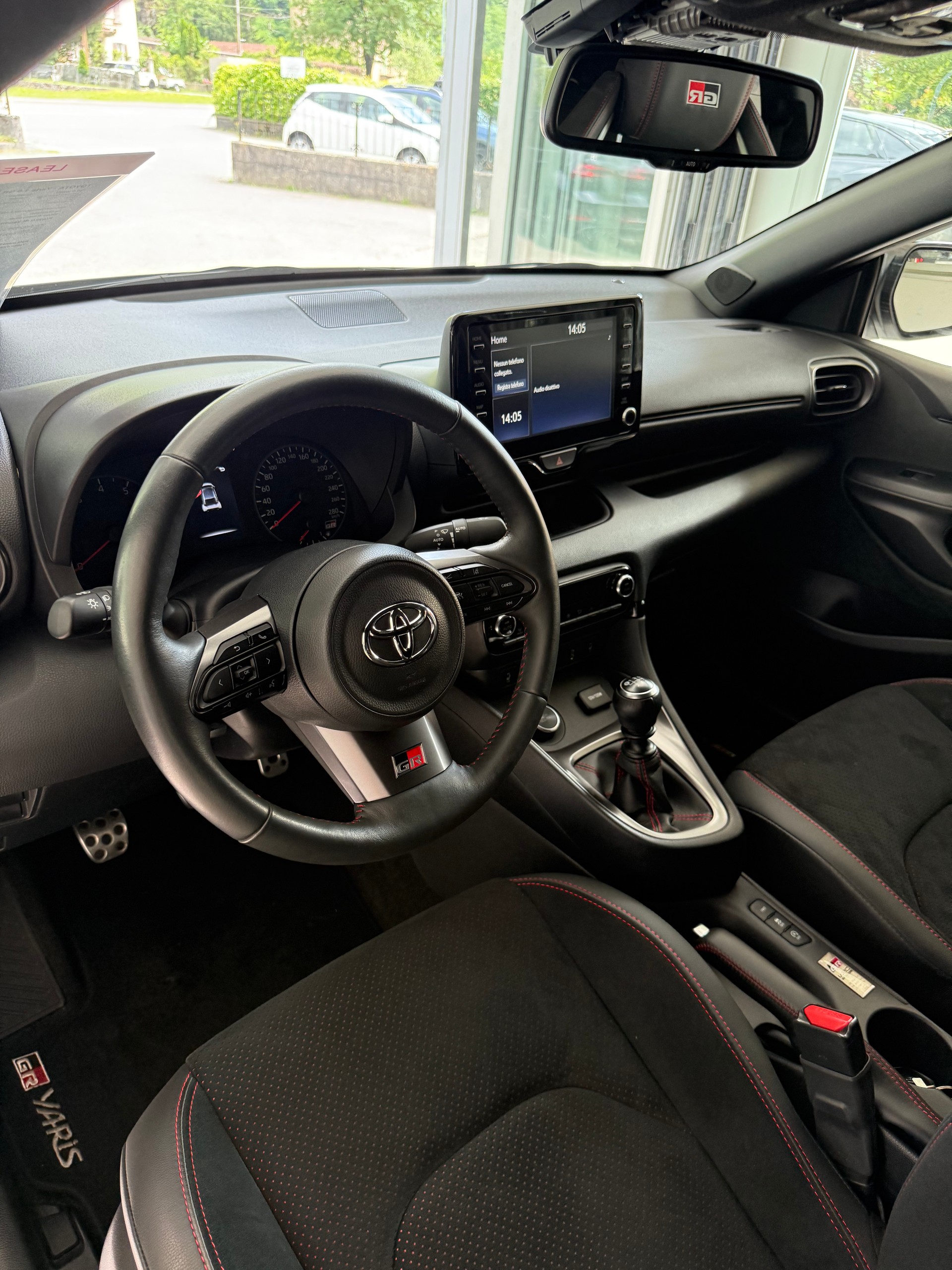 TOYOTA Yaris 1.6 GR Sport-image-8