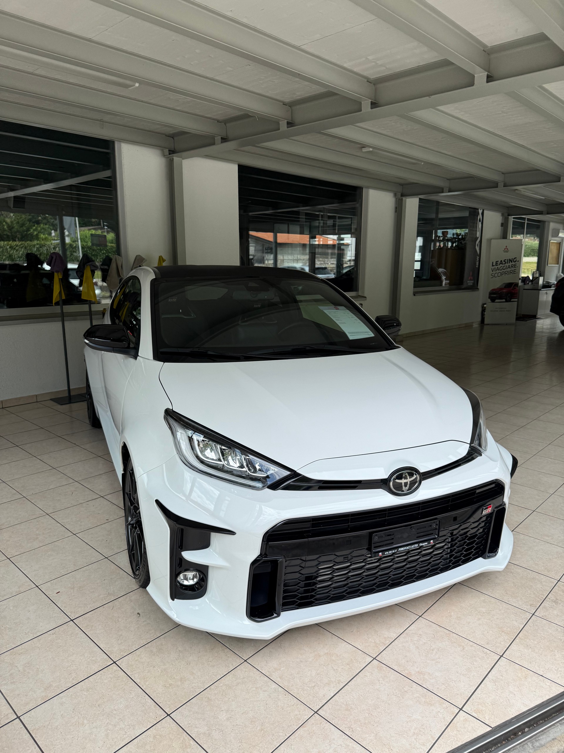 TOYOTA Yaris 1.6 GR Sport-image-7