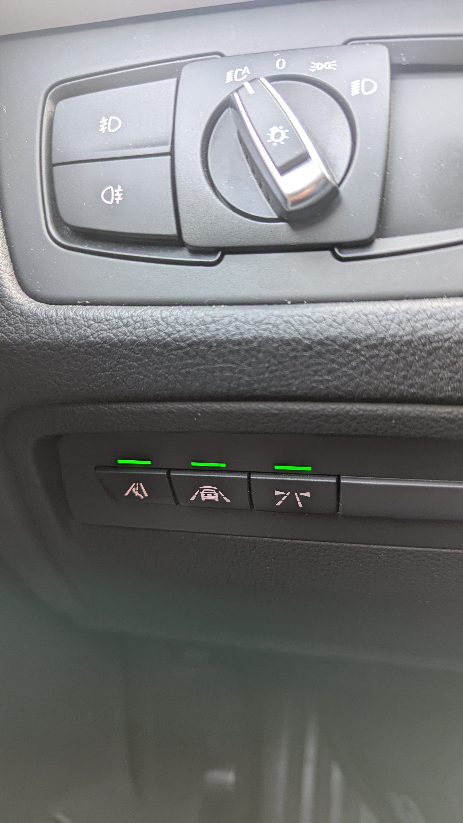 BMW 320d xDrive-image-2