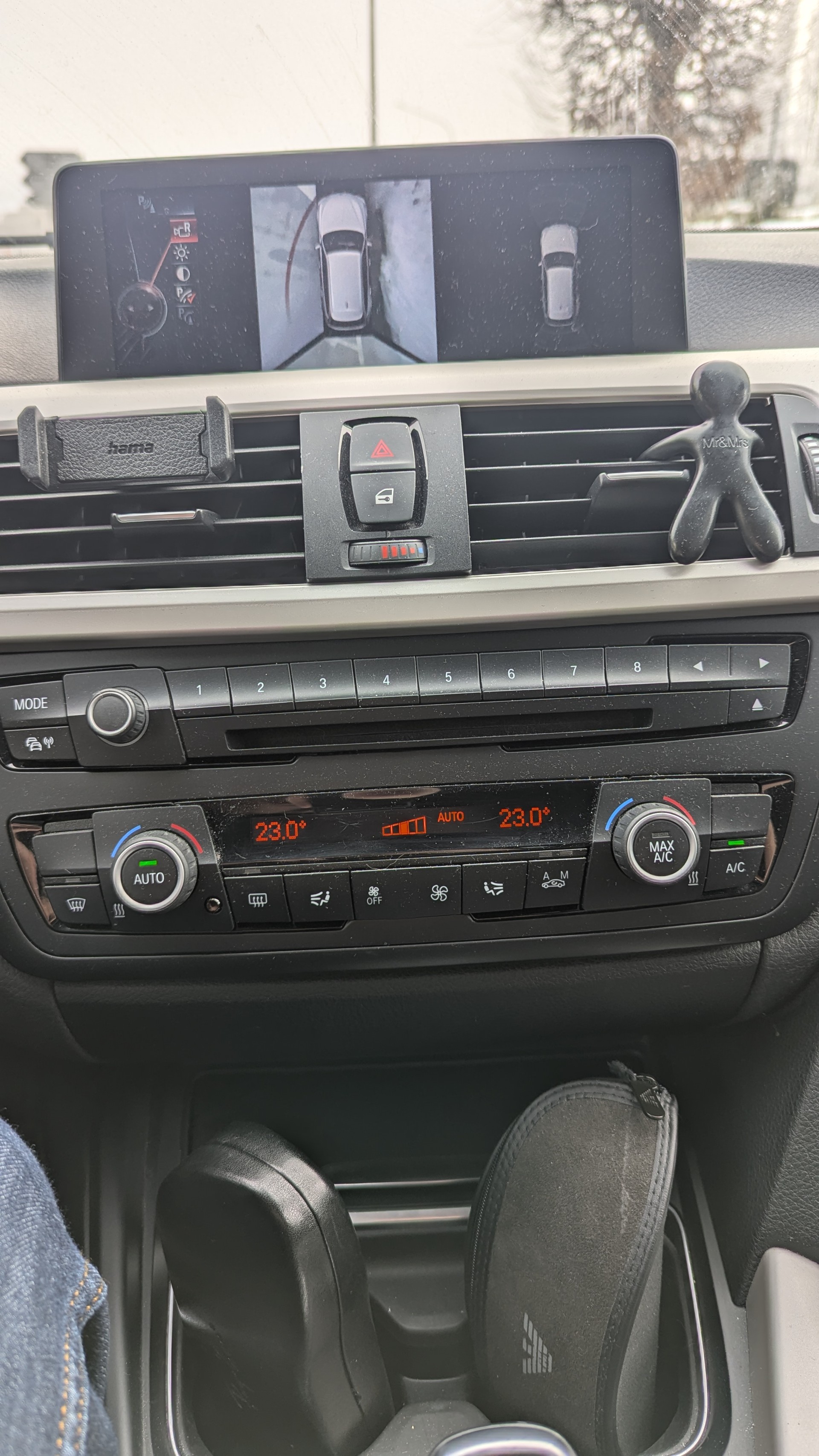 BMW 320d xDrive-image-1