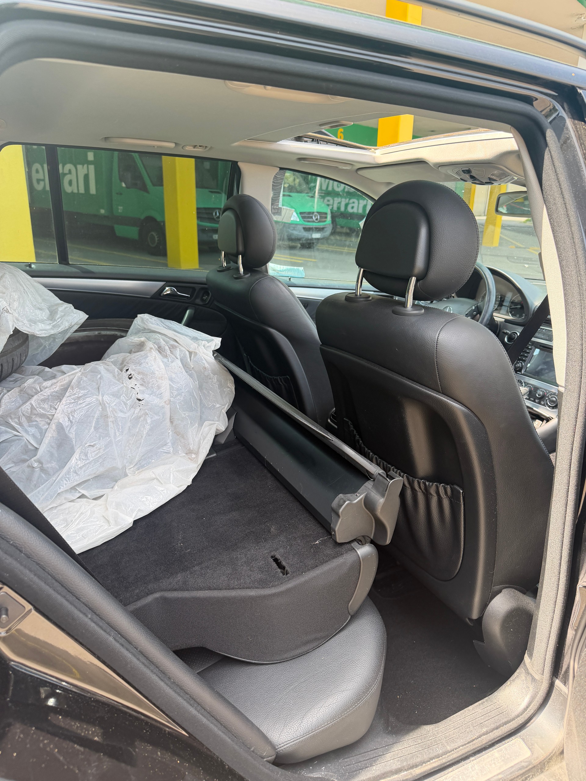 MERCEDES-BENZ C 320 Avantgarde 4Matic Automatic-image-14
