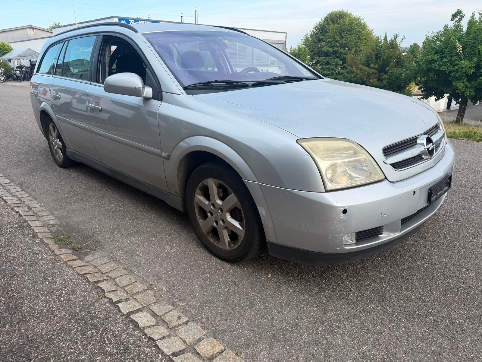 OPEL Vectra Caravan 2.2 Elegance-image-7