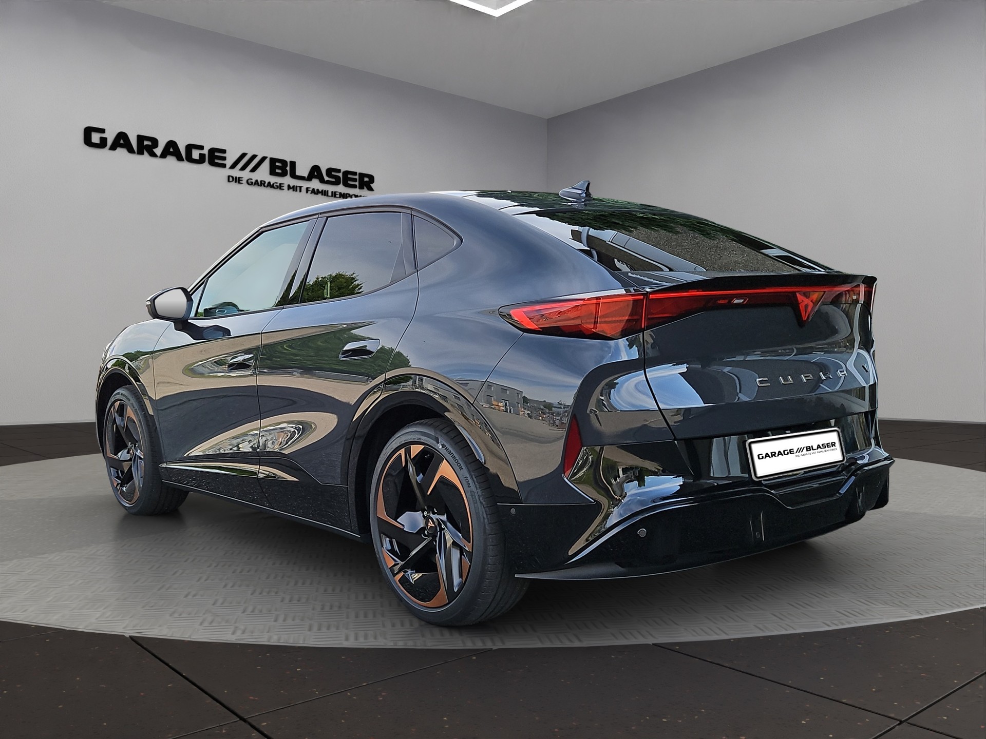 CUPRA Tavascan Type 9 77 kWh Adrenaline Prime Edition-image-2