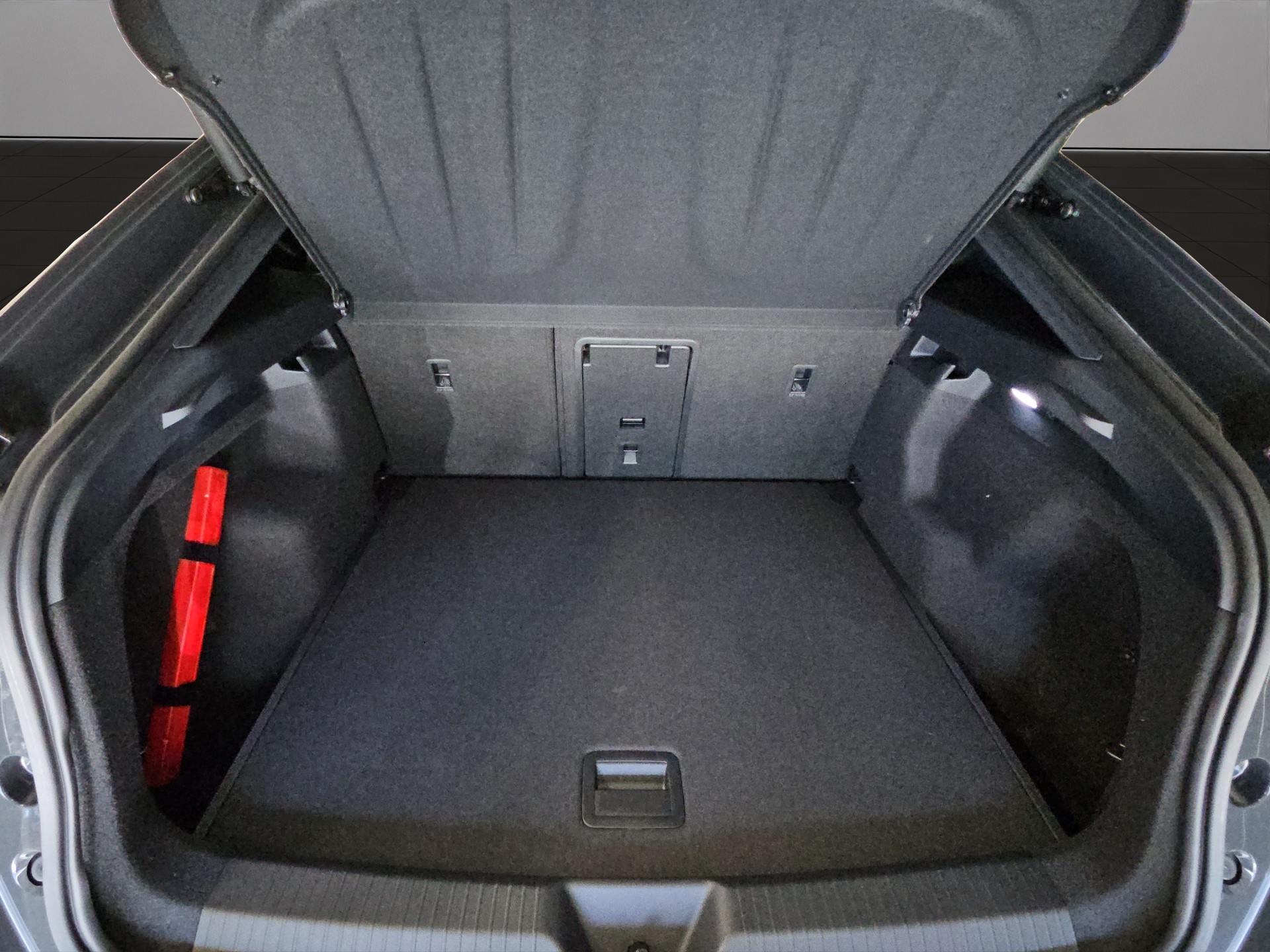 CUPRA Tavascan Type 9 77 kWh Adrenaline Prime Edition-image-8