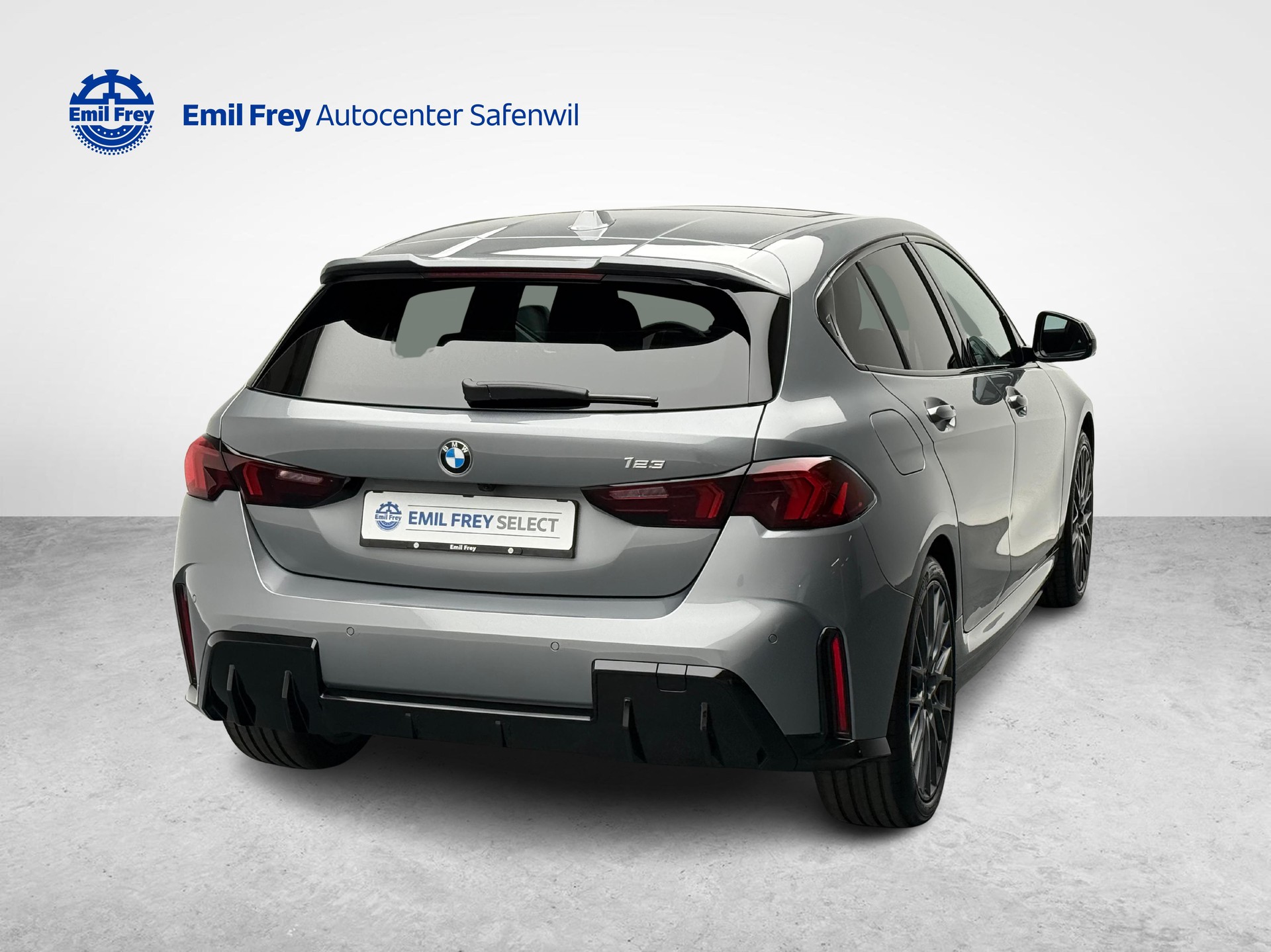 BMW 123 xDrive-image-4
