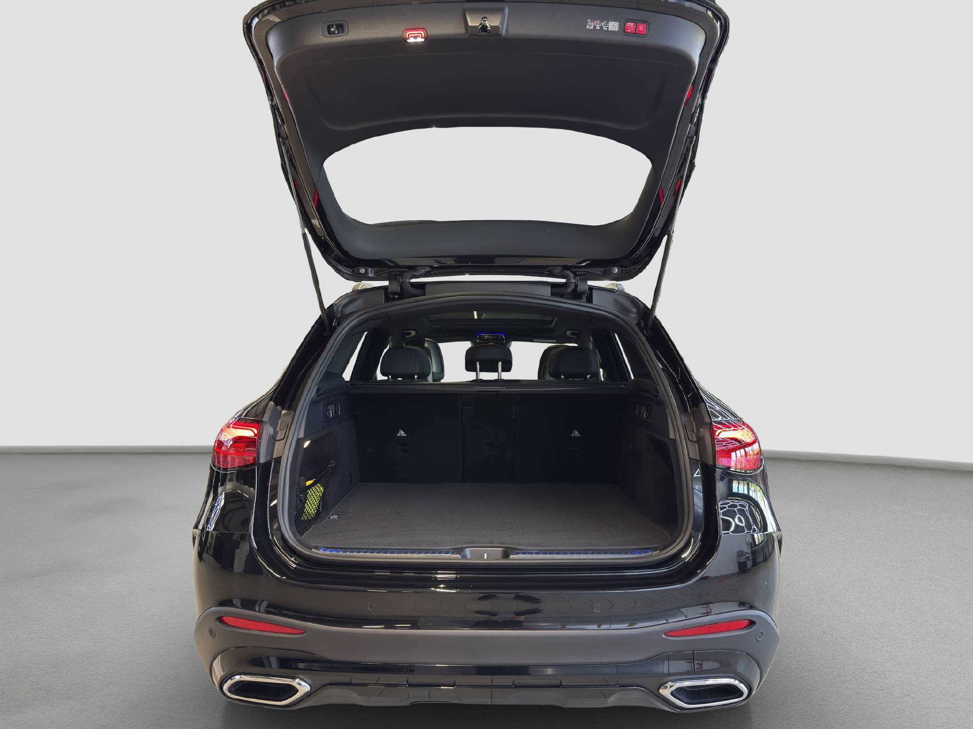 MERCEDES-BENZ GLC 300 AMG Line 4MATIC-image-14