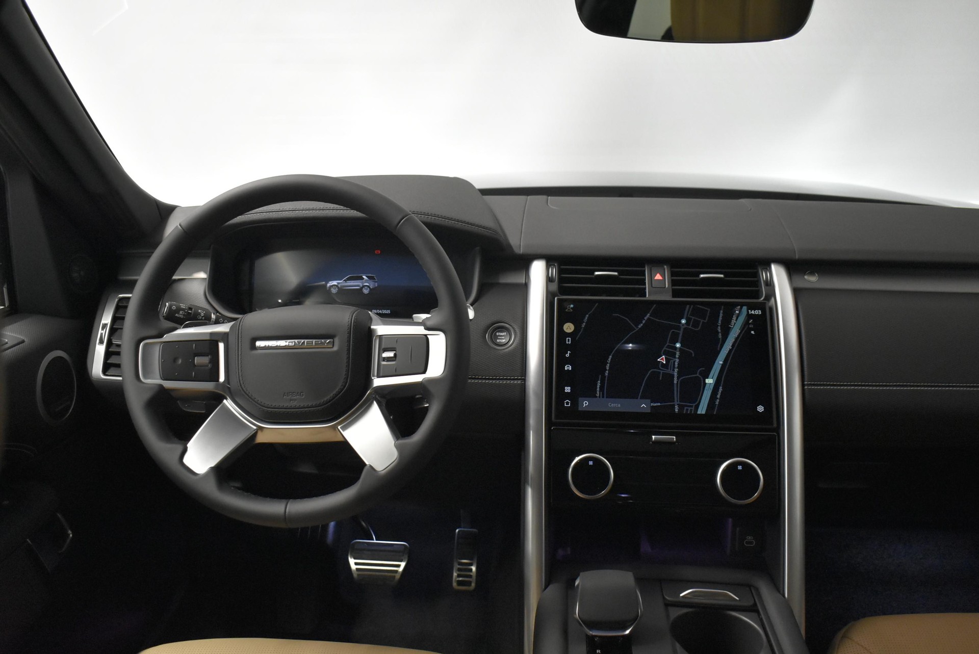 LAND ROVER Discovery 3.0 D I6 350 Dynamic HSE - premio ripresa CHF 10'000.- - Free Services 5 anni / 100'000-image-10