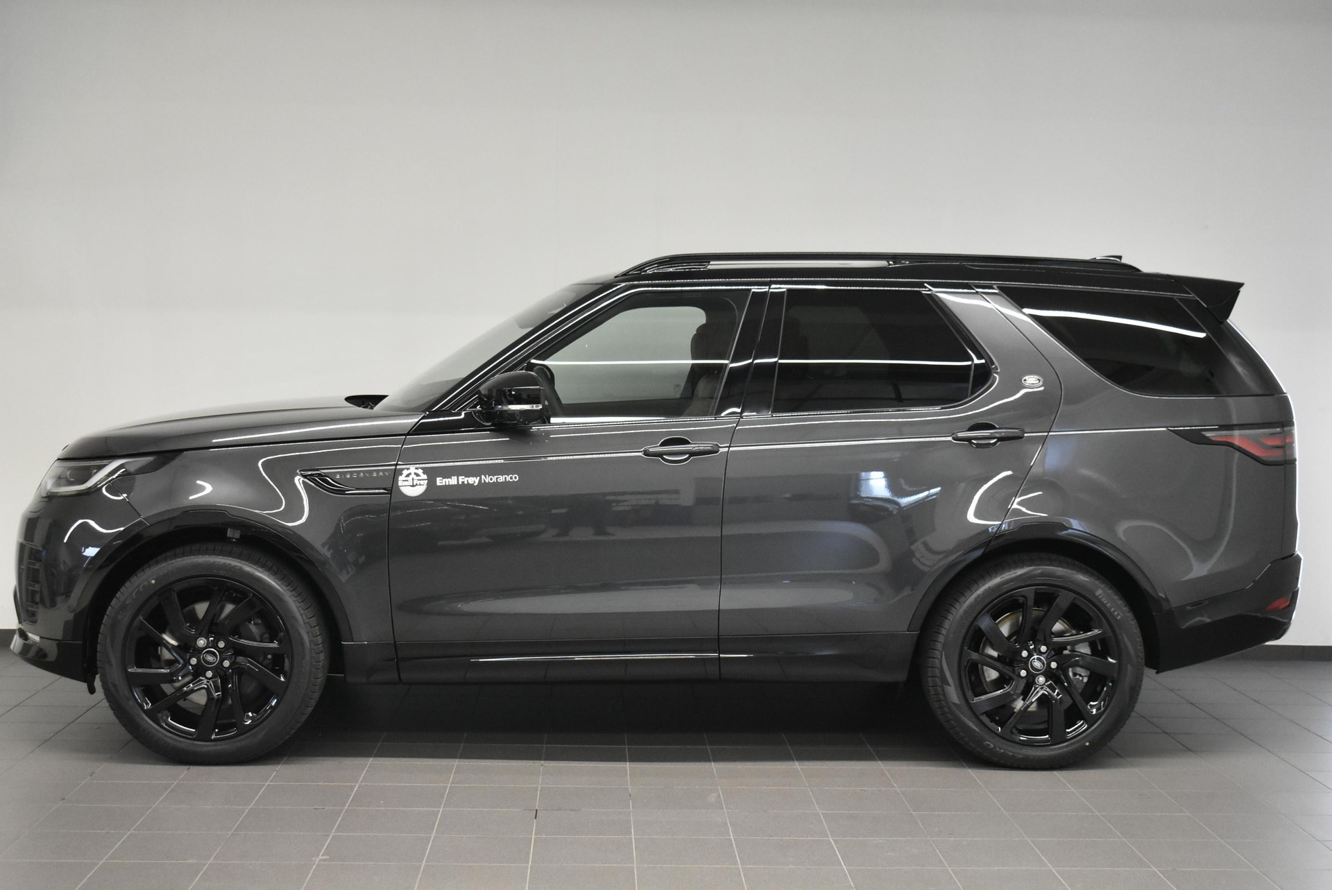 LAND ROVER Discovery 3.0 D I6 350 Dynamic HSE - Eintauschprämie CHF 10'000.--showroom-element-2