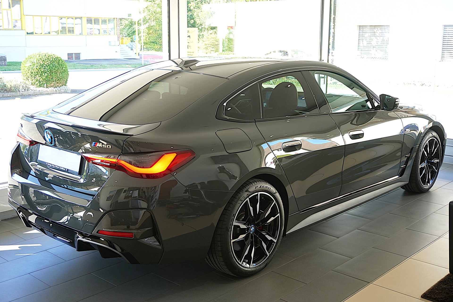 BMW i4 M50 M Sport Pro-image-4