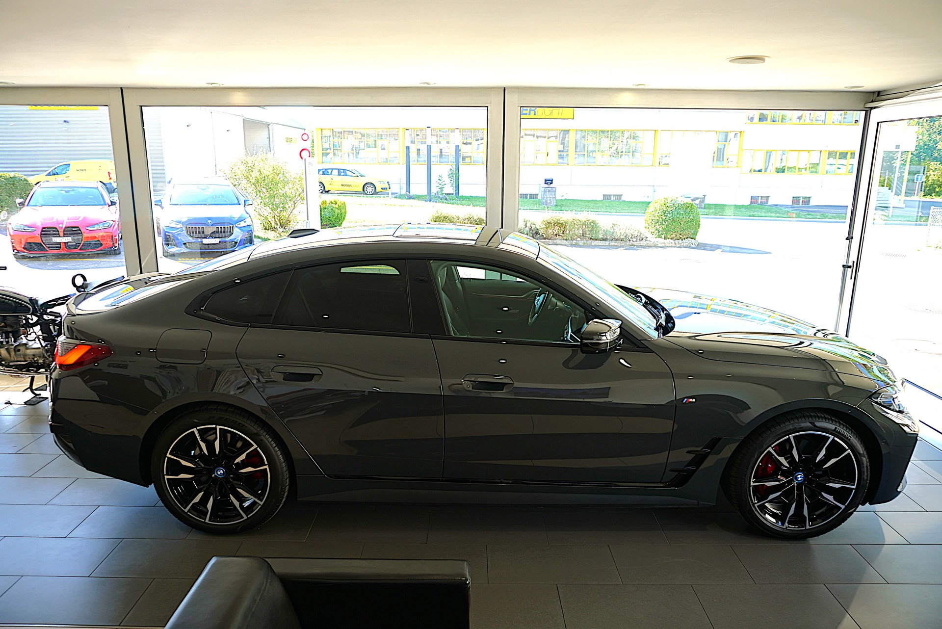 BMW i4 M50 M Sport Pro-image-3