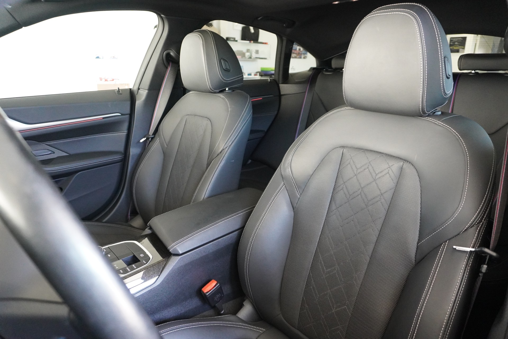 BMW i4 M50 M Sport Pro-image-9