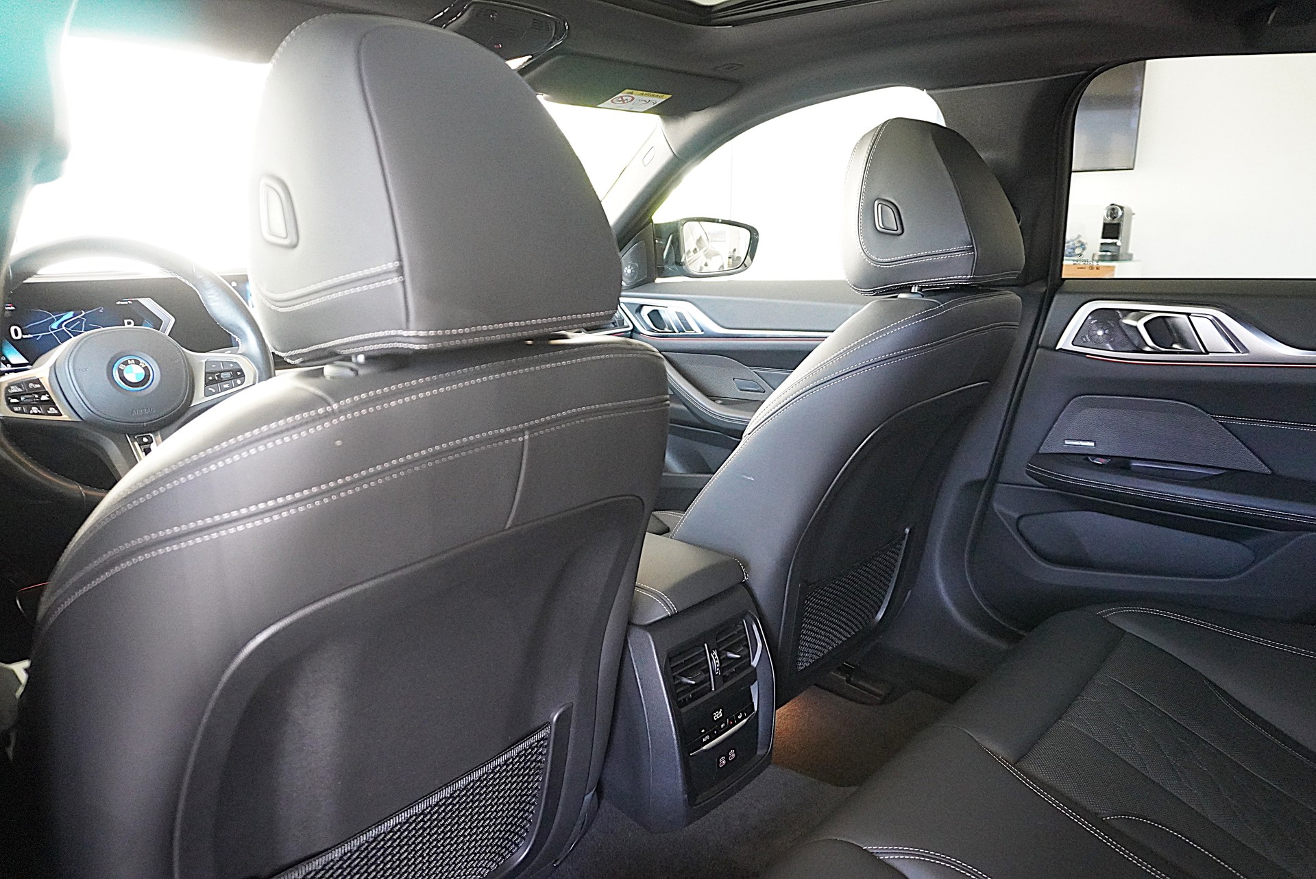 BMW i4 M50 M Sport Pro-image-19
