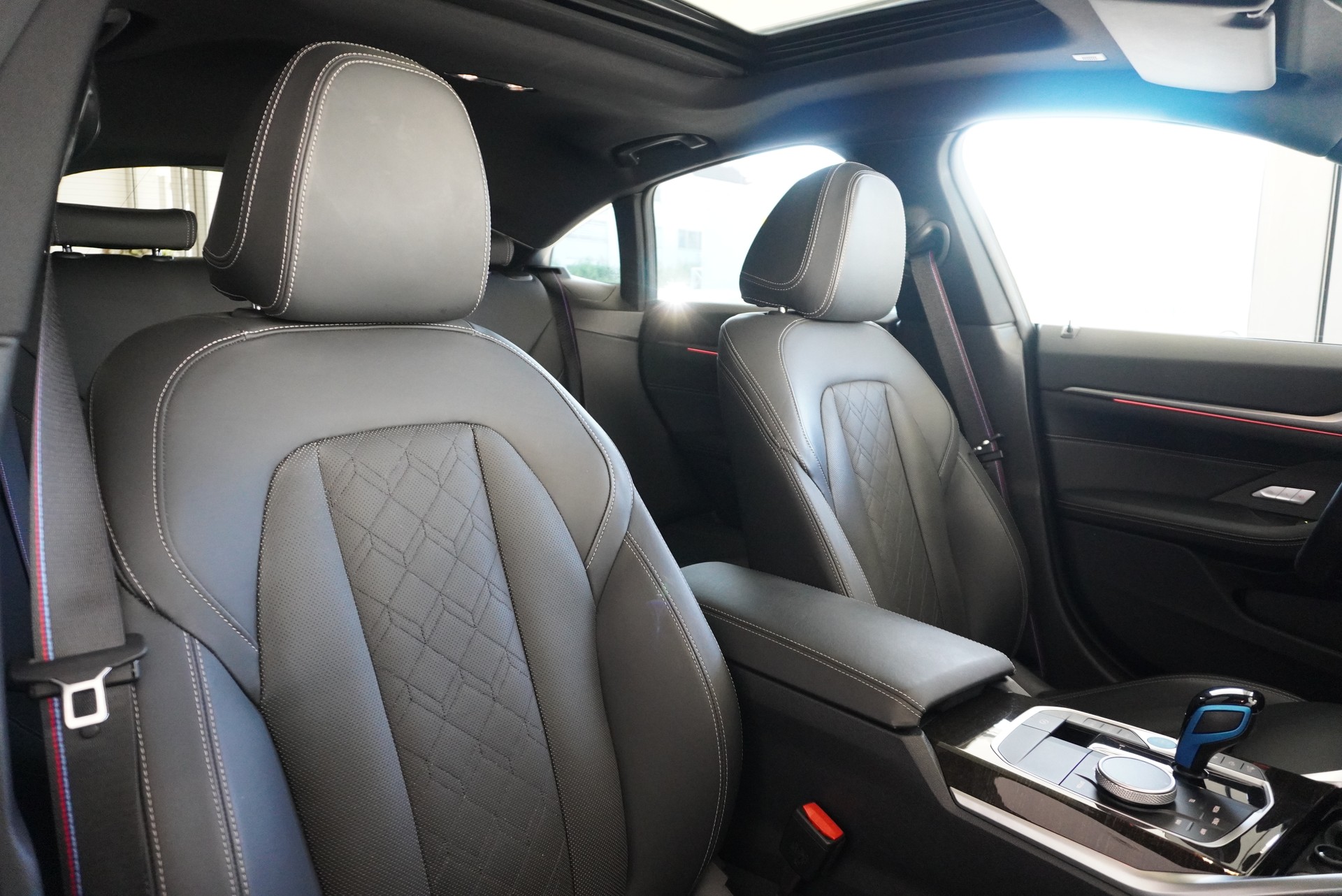 BMW i4 M50 M Sport Pro-image-13